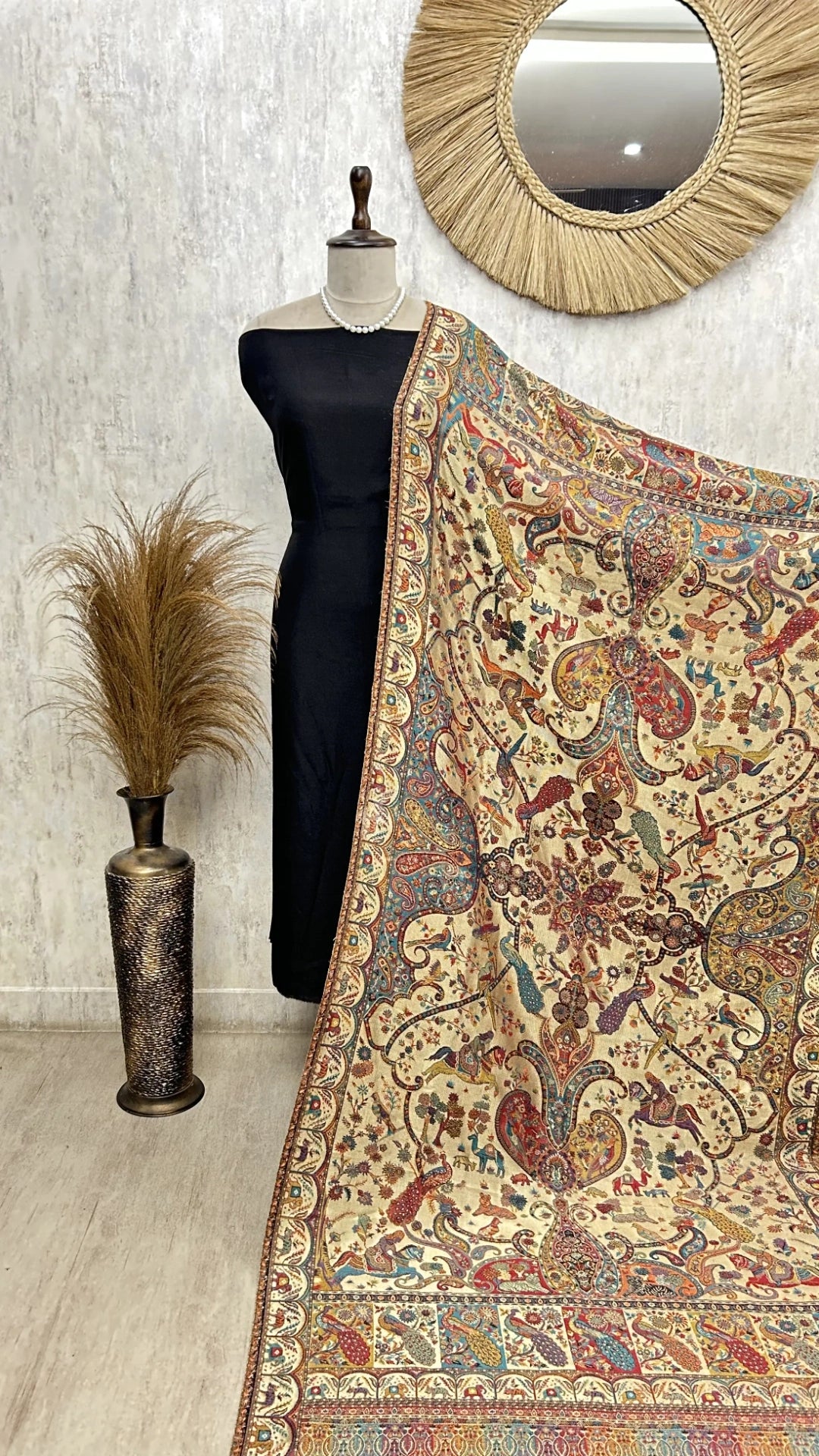 Reversible Semi Pashmina Unisex Shawls With Curated Box Packaging