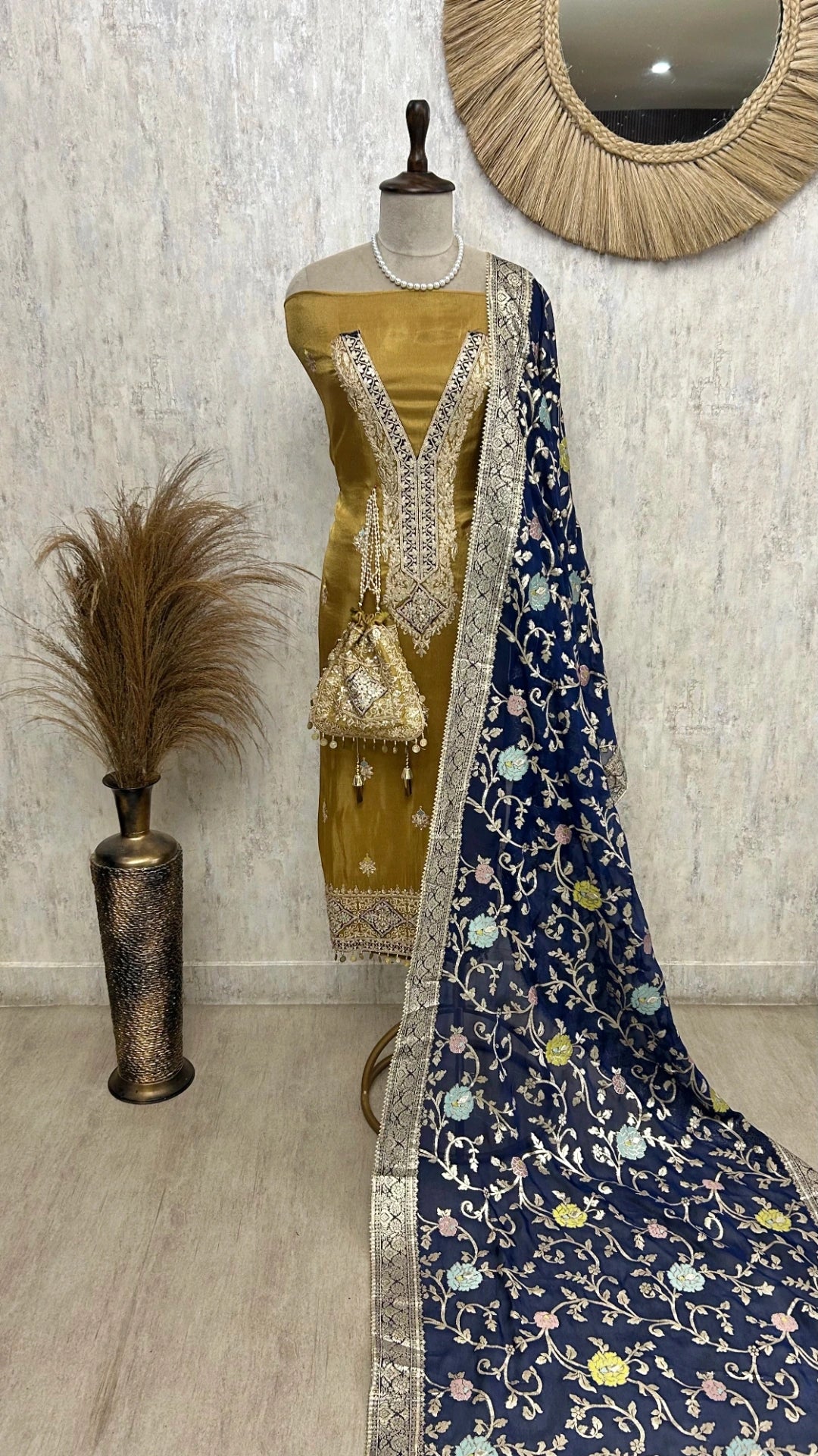 Tissue Unstitched Suit Set With Vine Pattern
