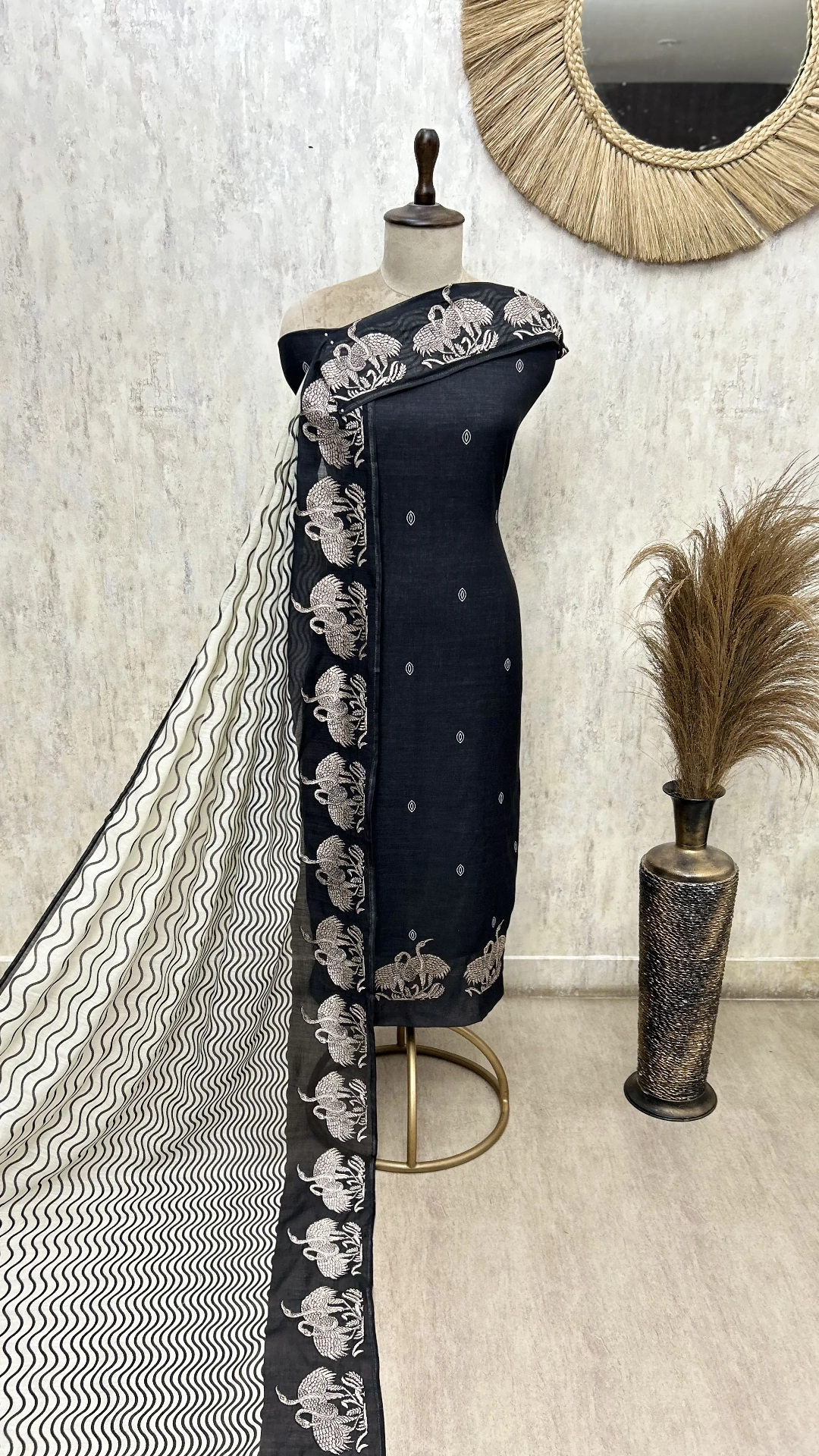 Swan Song Linen Unstitched Suit