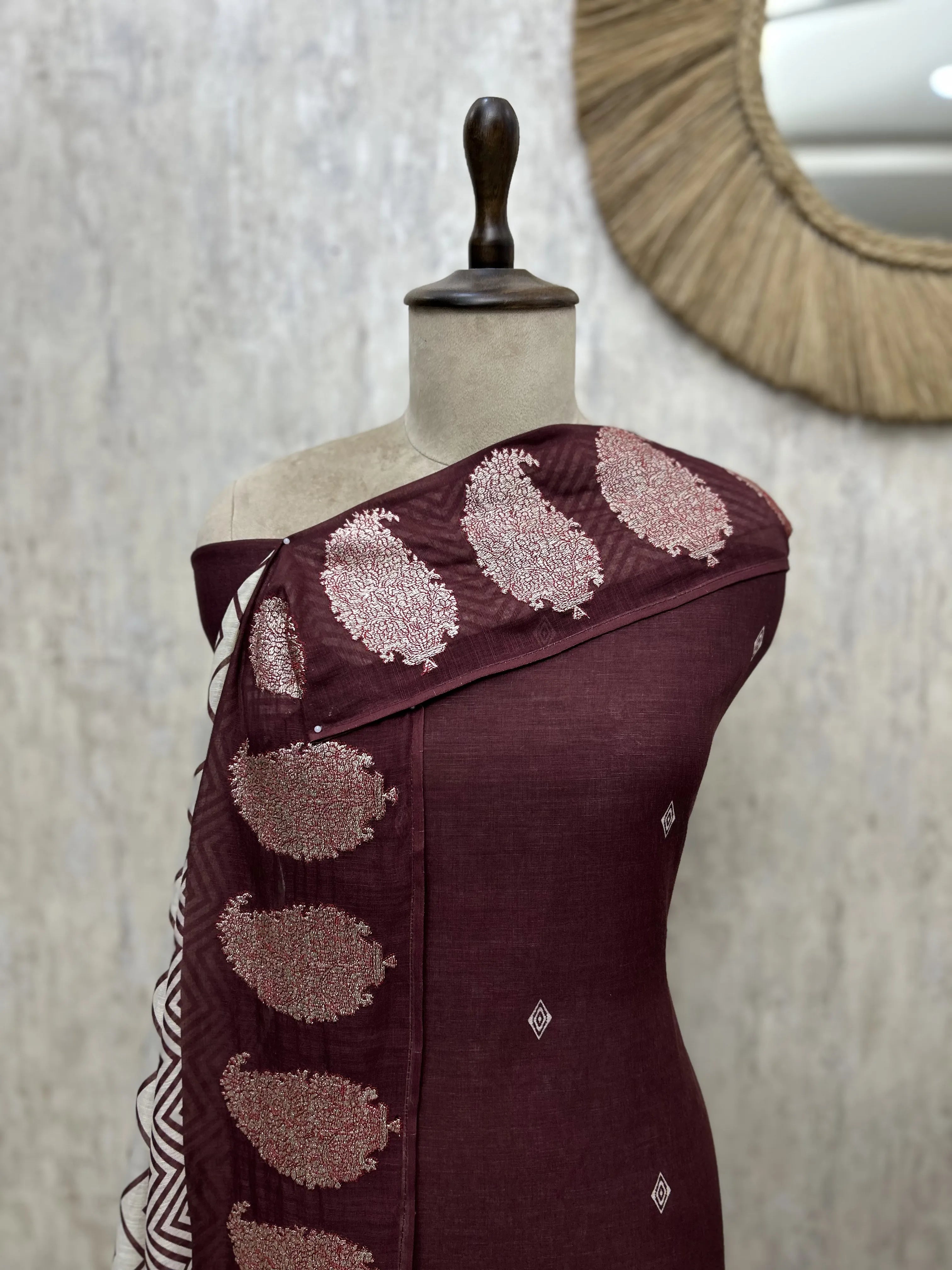 Heritage Gleam Linen Unstitched Suit