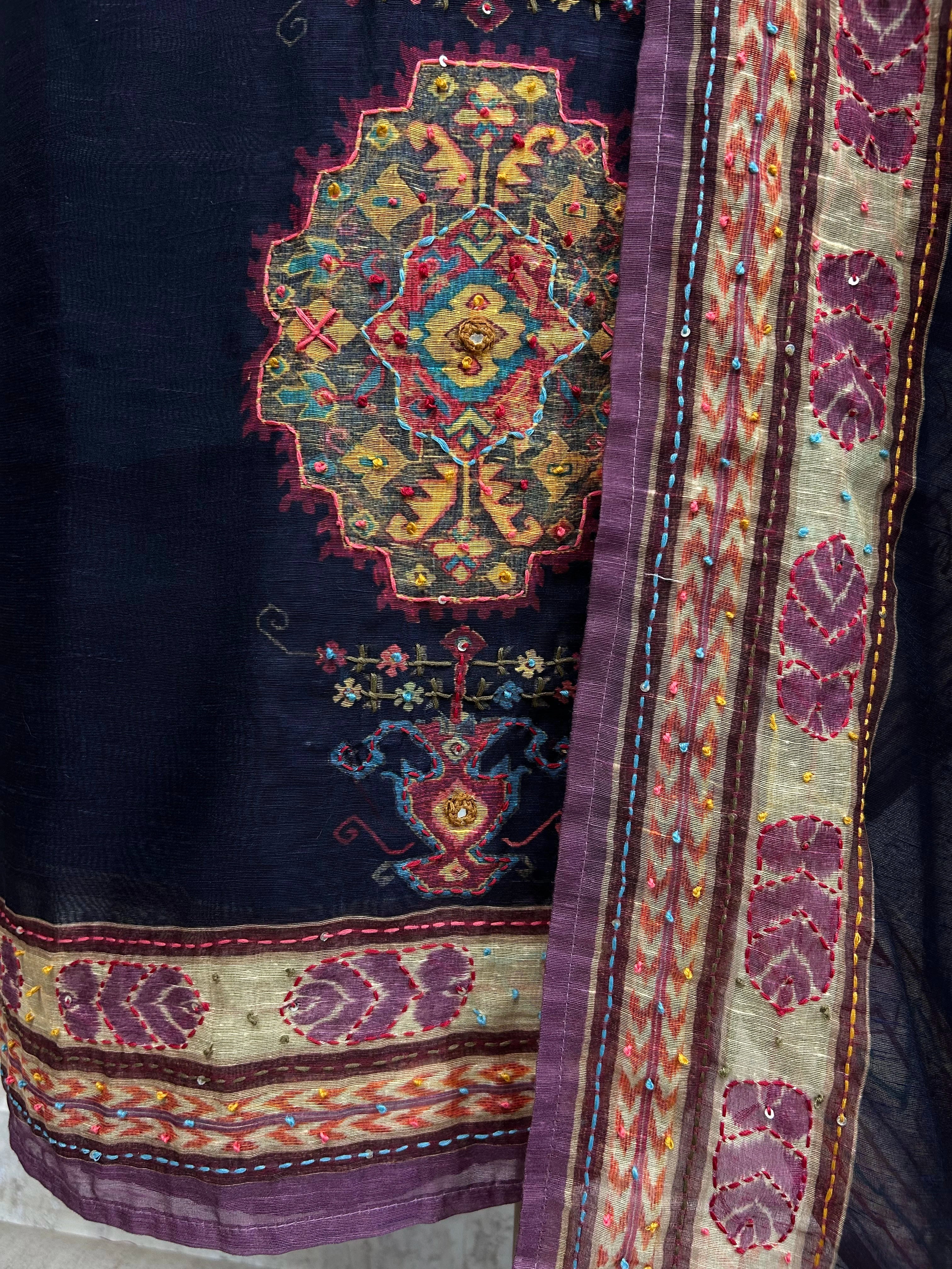 Linen Unstitched Suit Set With Kantha Embroidery