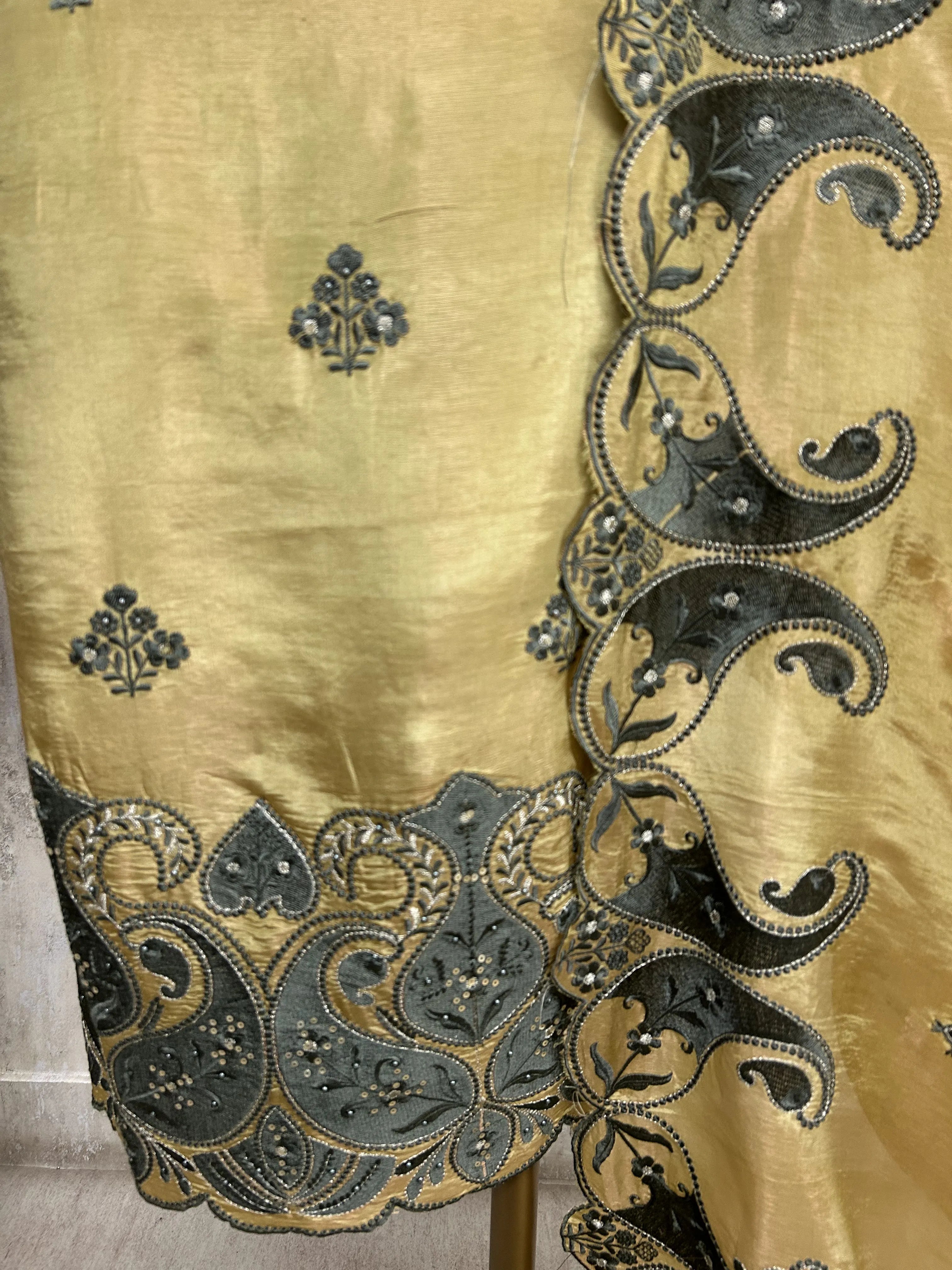 Antique Elegance Unstiched Suit