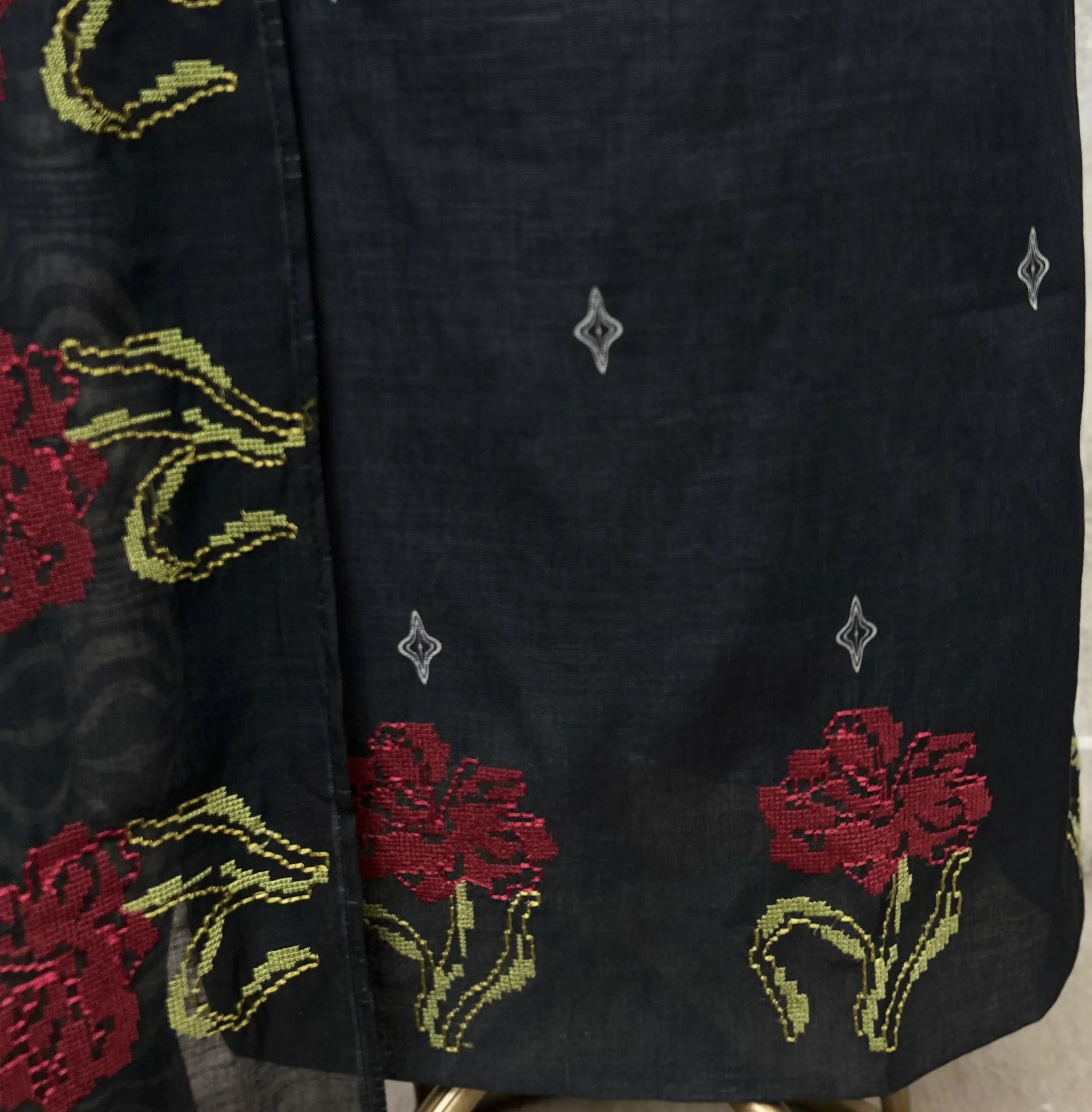 Botanical Border Linen Unstitched Suit with Graphic Wave Dupatta