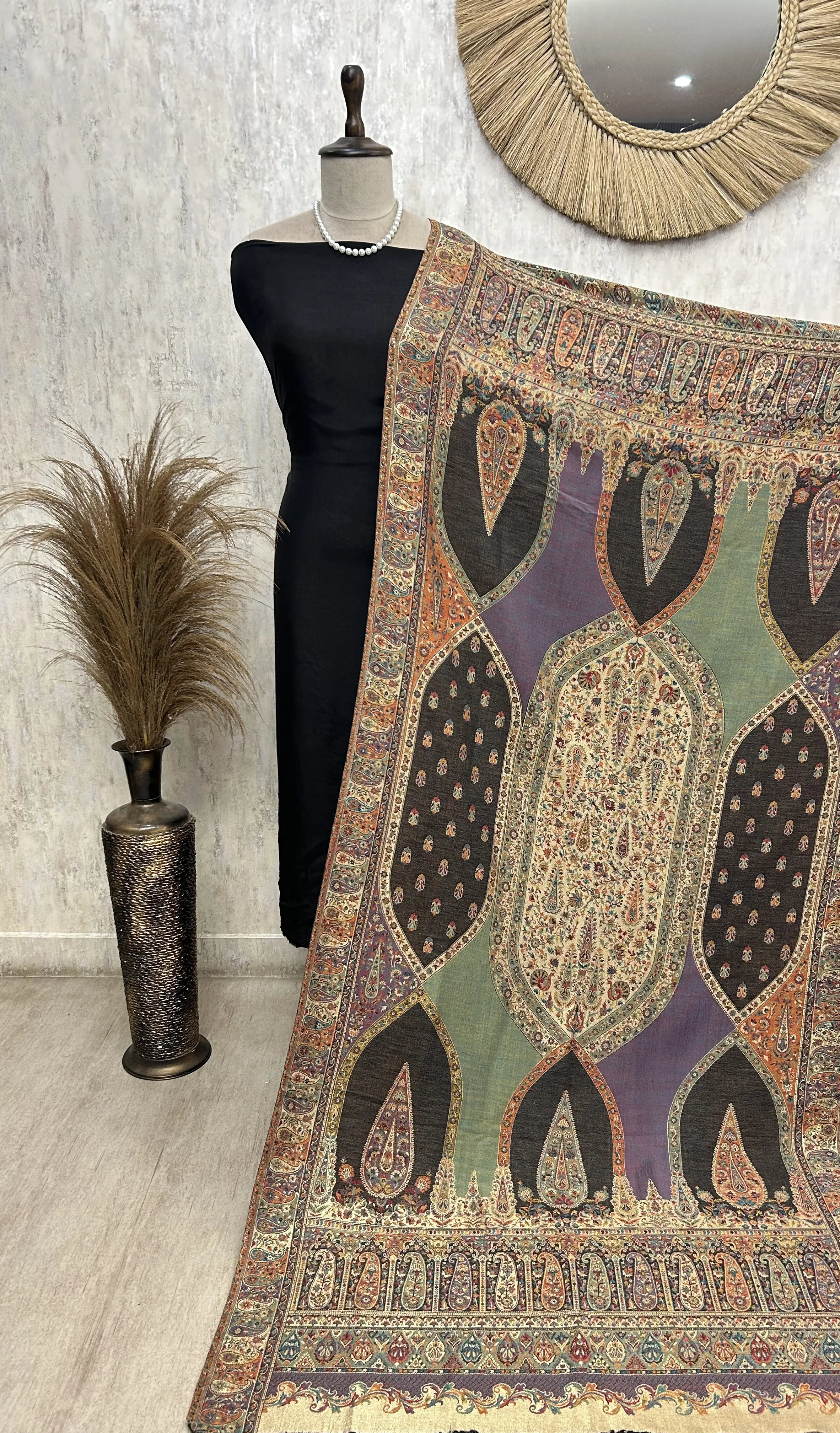 Reversible Semi Pashmina Unisex Shawls With Curated Box Packaging