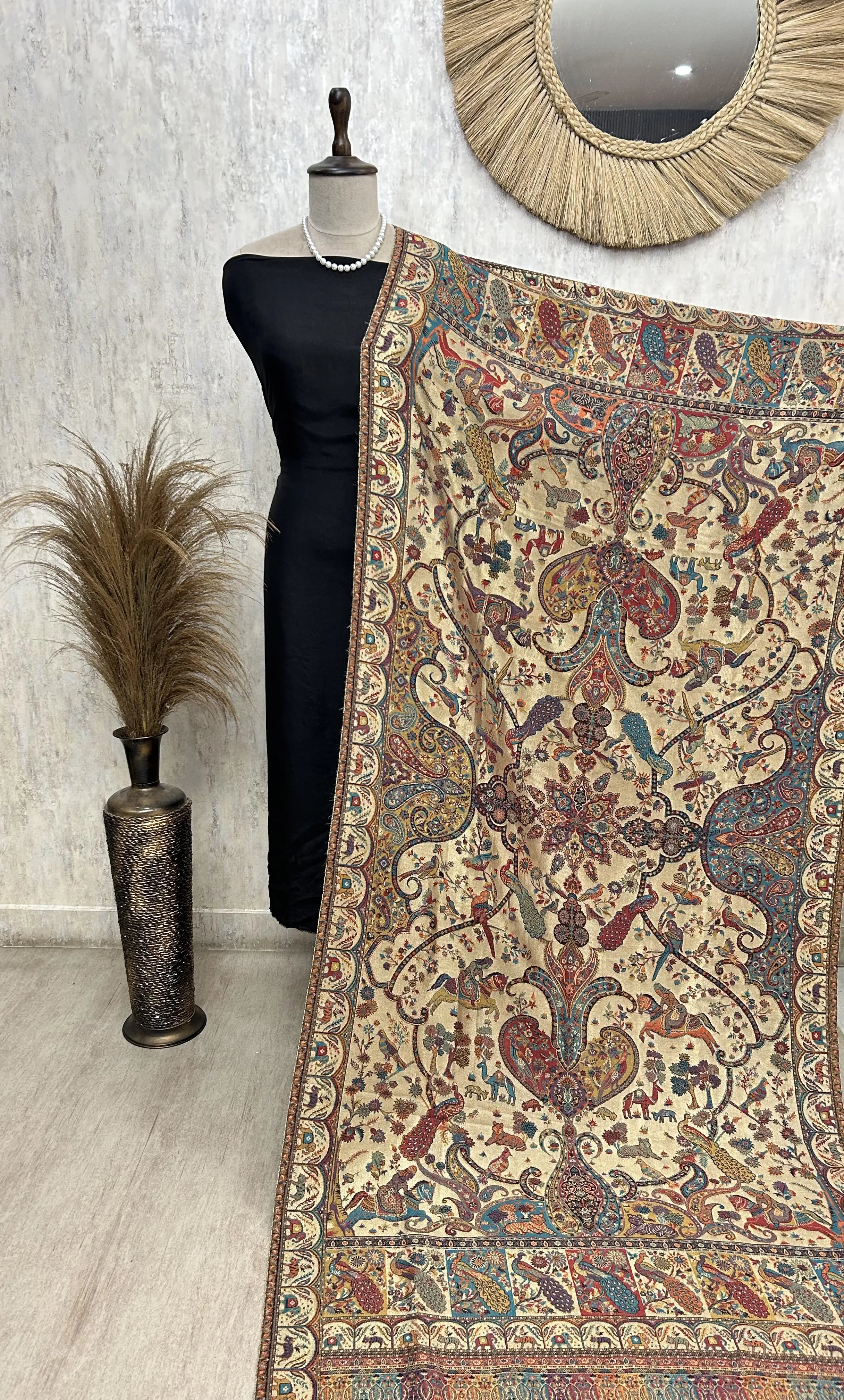 Reversible Semi Pashmina Unisex Shawls With Curated Box Packaging