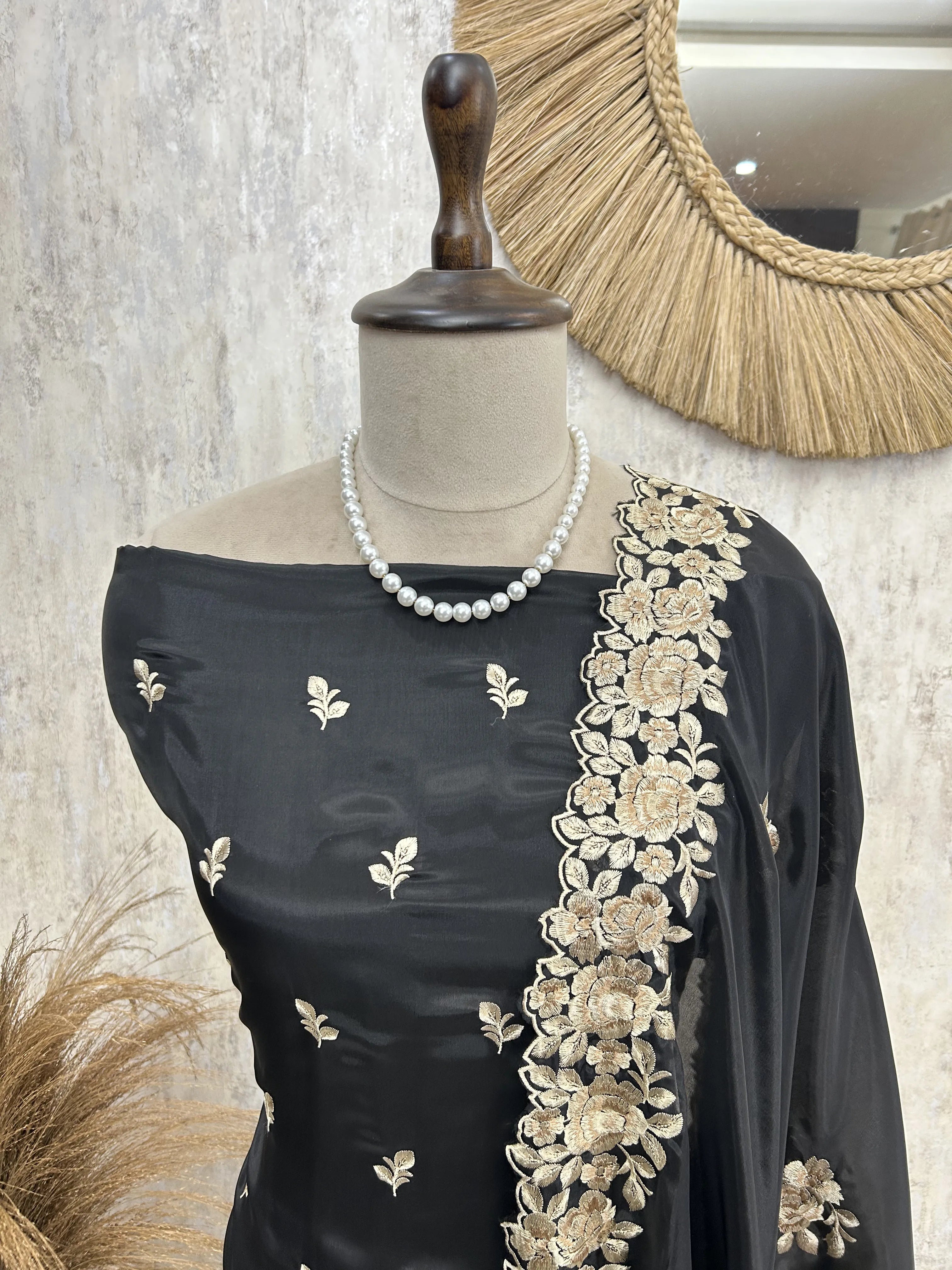 Rose Embroidered Grace Unstiched Suit