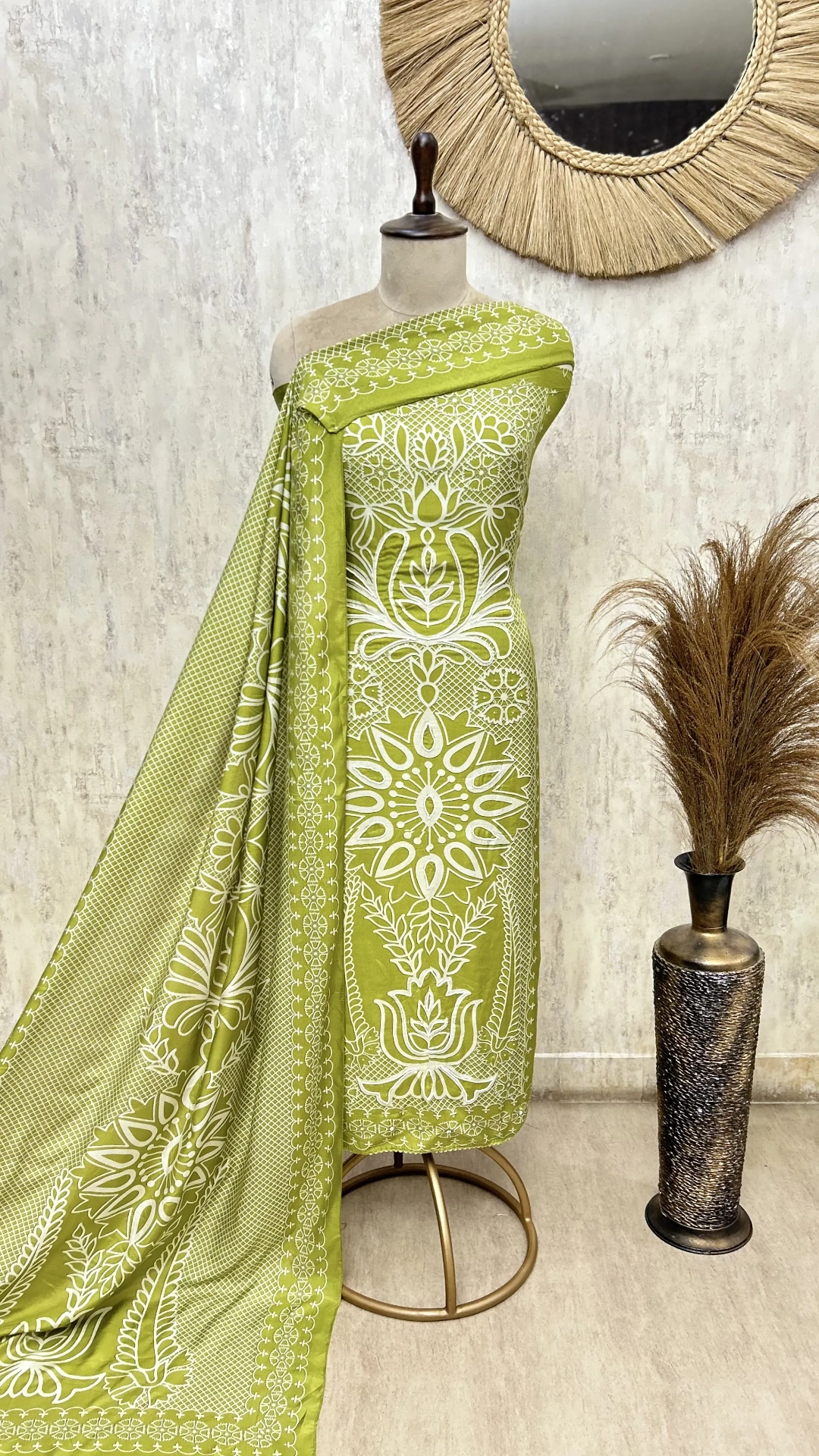 Lotus Lattice Muslin Unstitched Suit