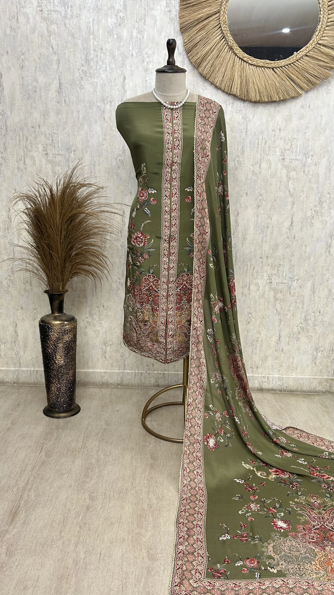 Traditional Wear Crepe Unstiched Suit