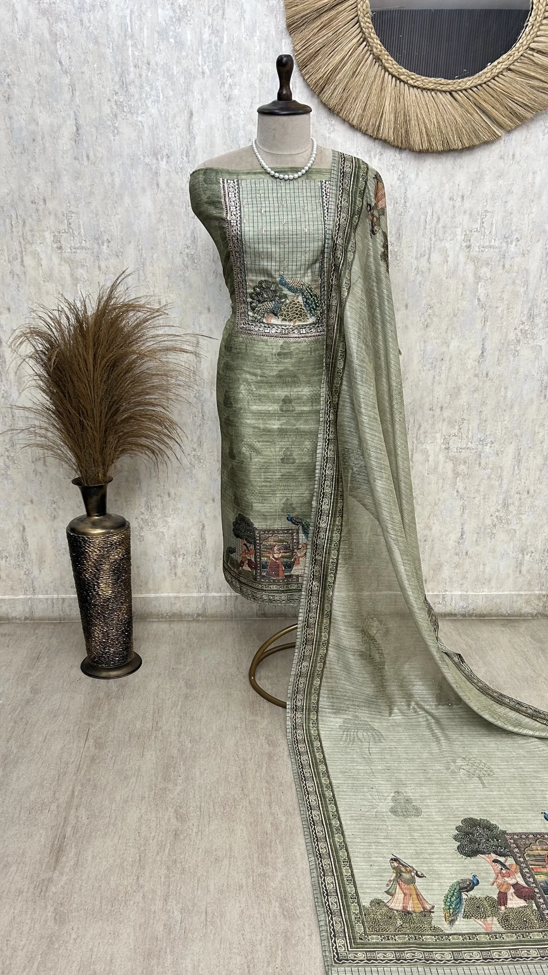 Peacock Garden Elegance Unstiched Suit