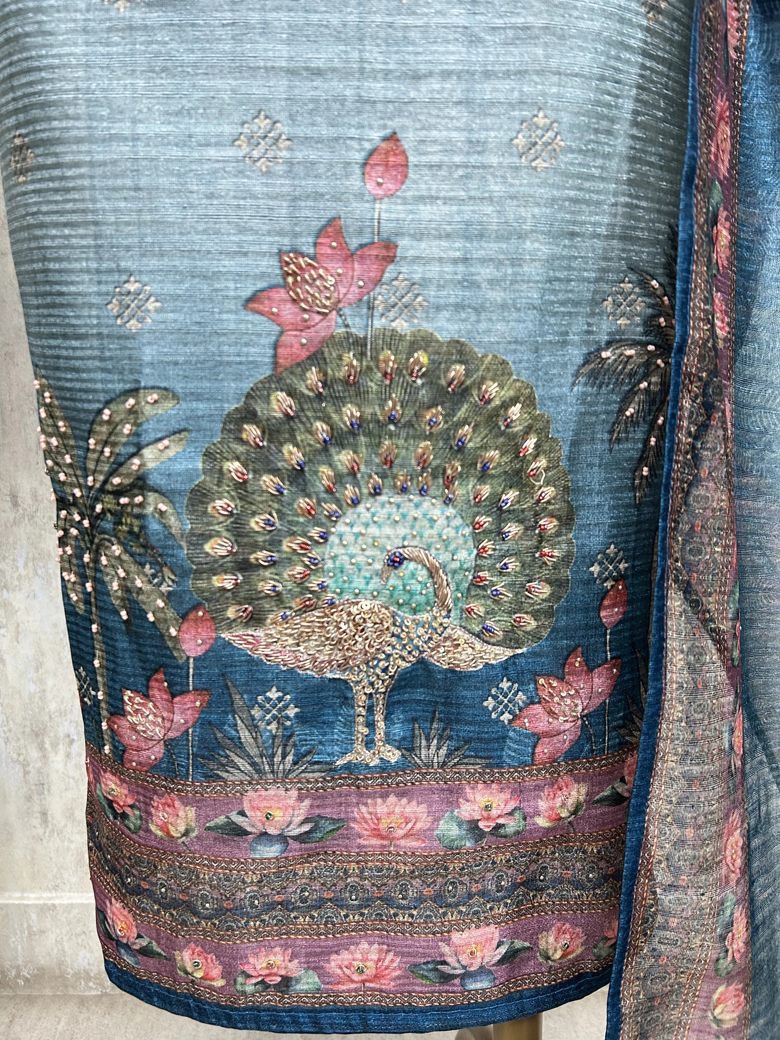 Peacock Bloom Unstiched Suit