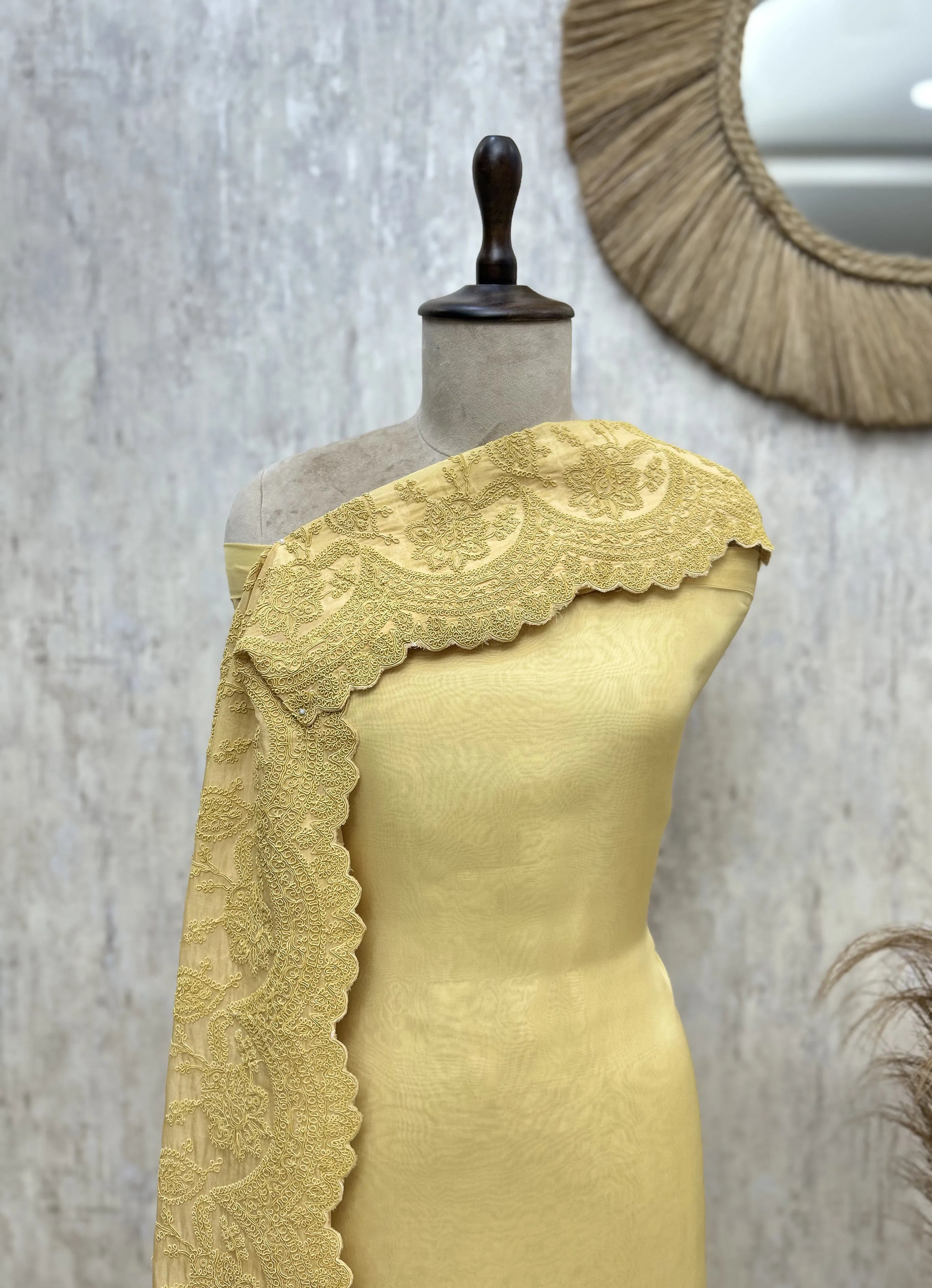 Gracewoven Organza Elegance Unstitched Suits