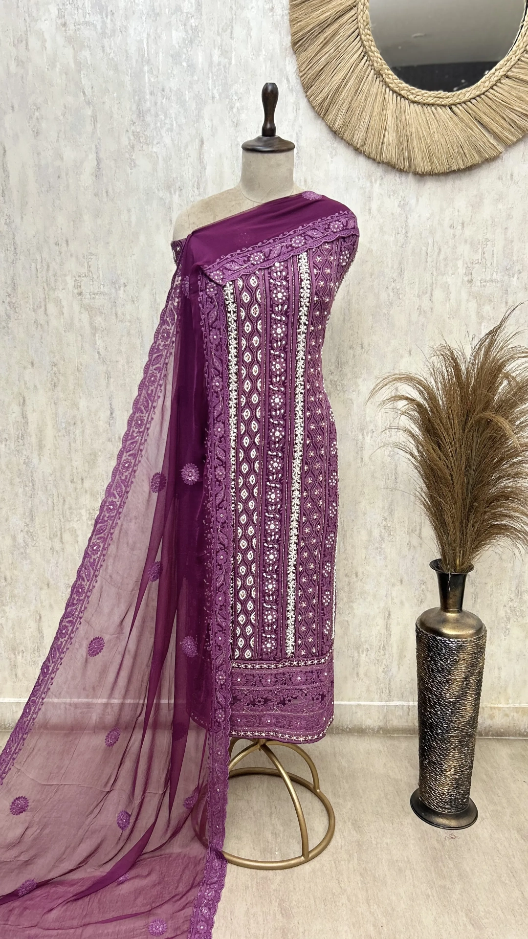 Regal Lucknowi Georgette Unstitched Suit