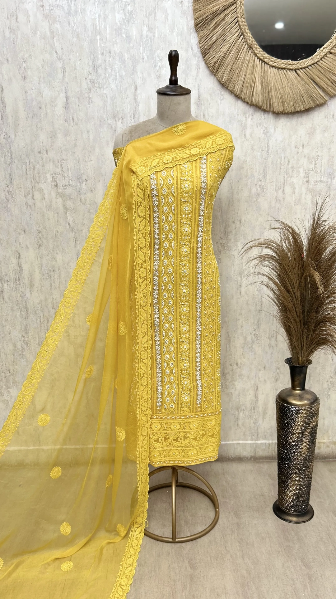 Regal Lucknowi Georgette Unstitched Suit