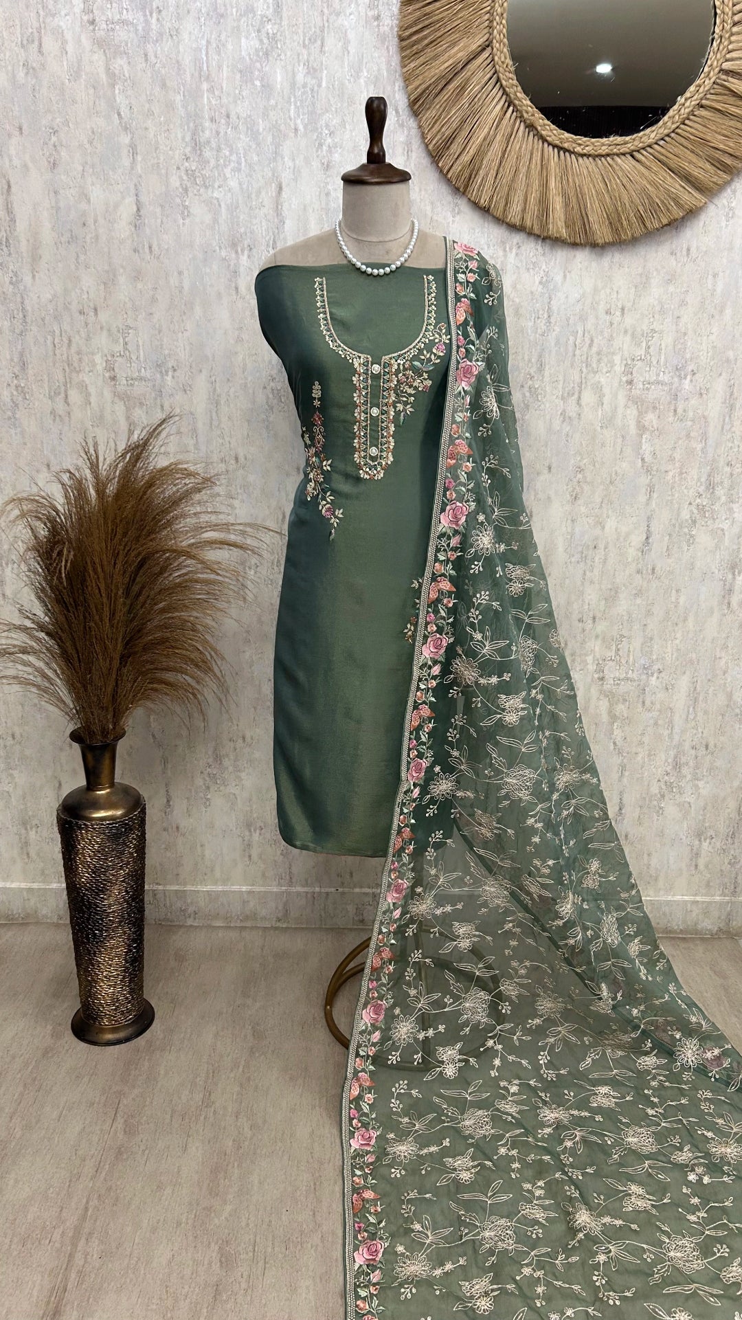 Unstitched Tissue Suit Set With Pearl Work
