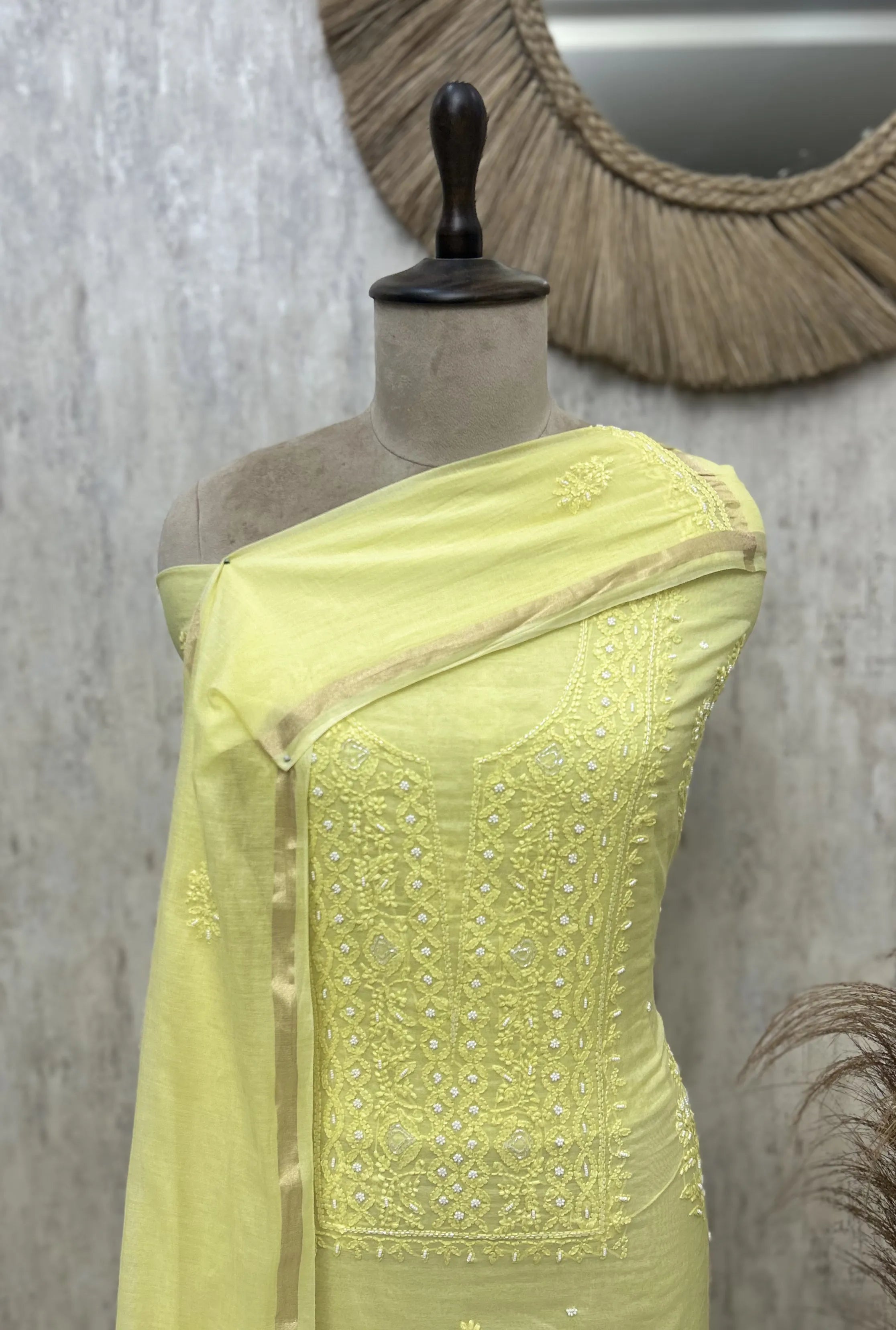 Whisper Weave Elegance Mul Cotton Unstitched Suits