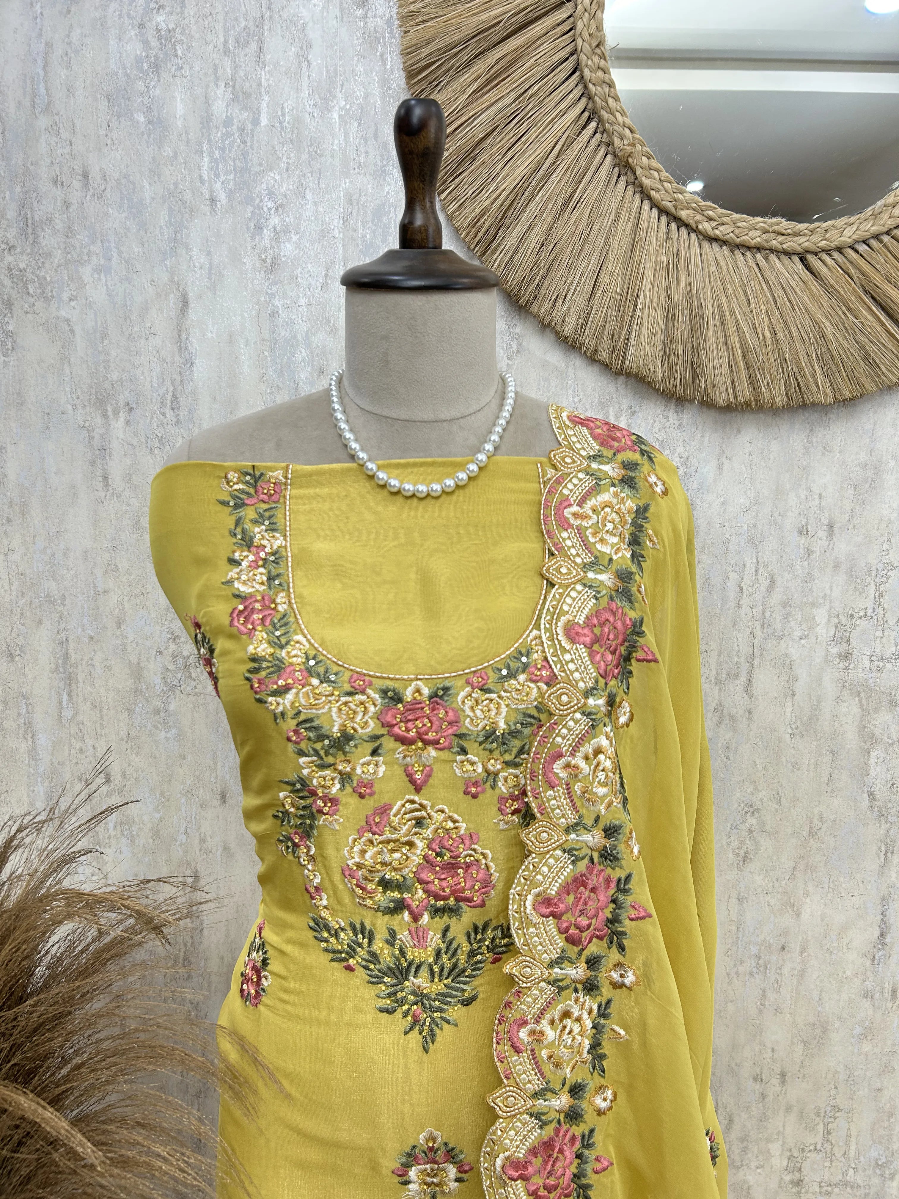Blush Bloom Elegance Unstiched Suit