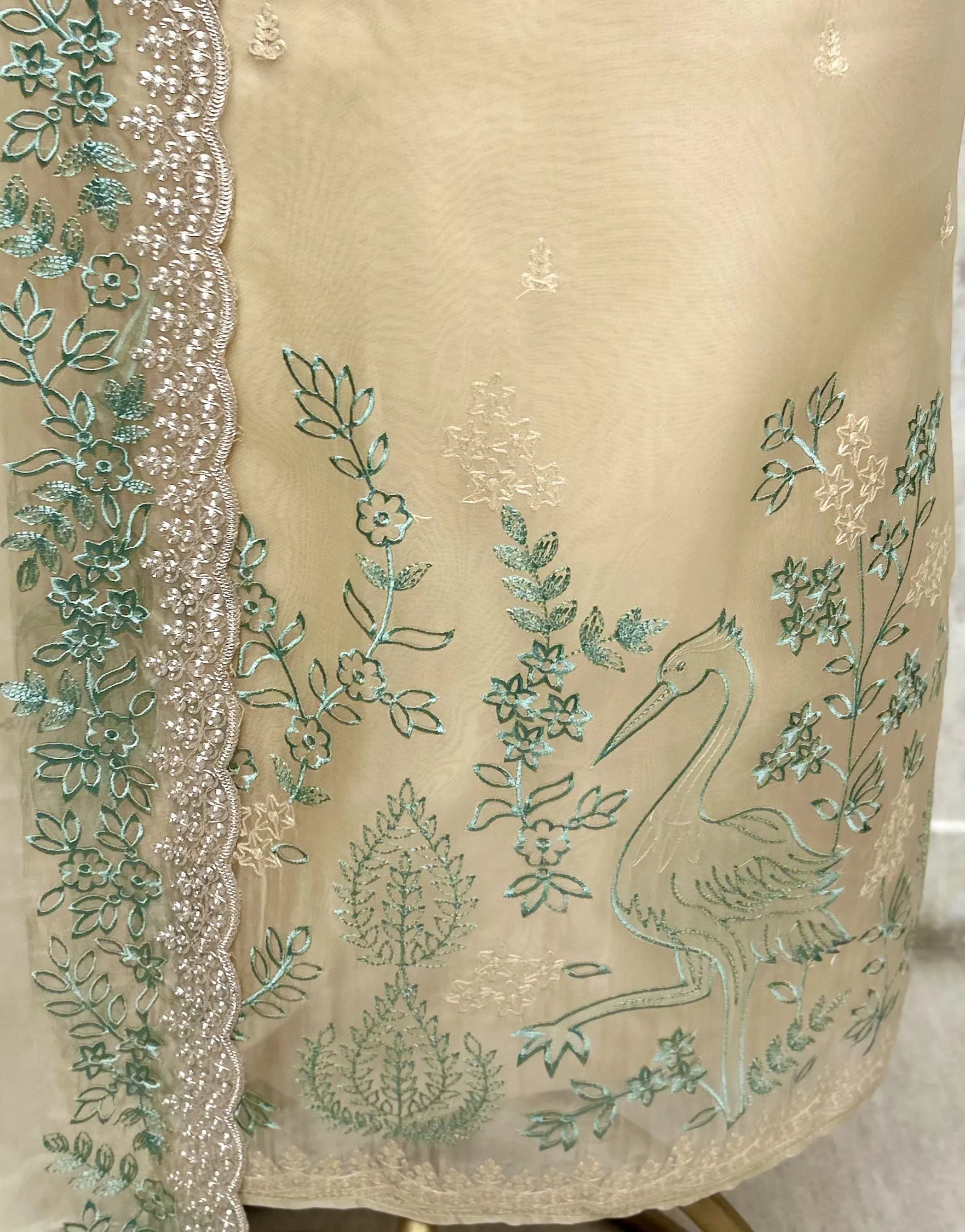 Delicate Drape Glass Organza Unstitched Suit