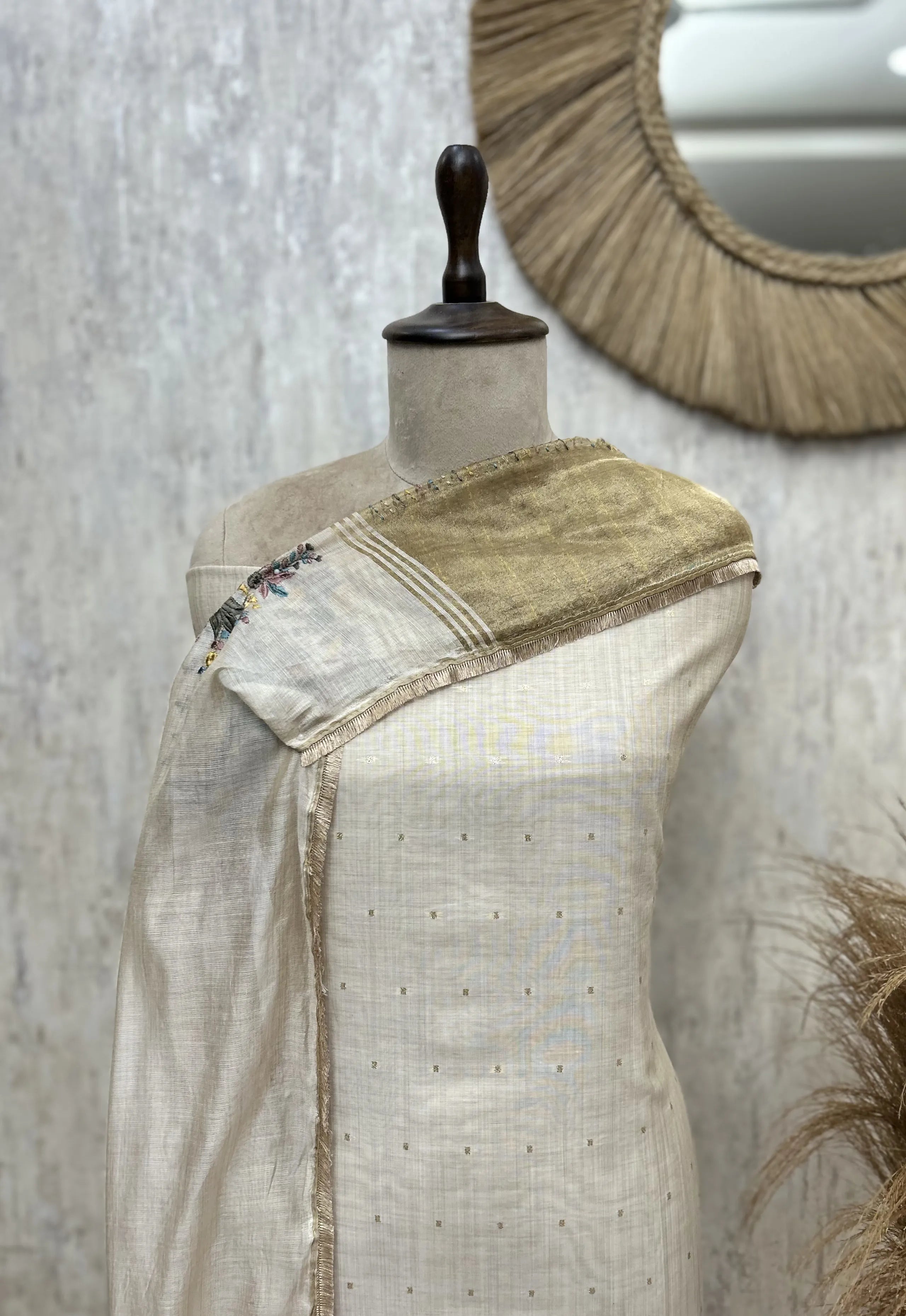 Floral Loom Jamdani Linen Ensemble Unstitched Suits