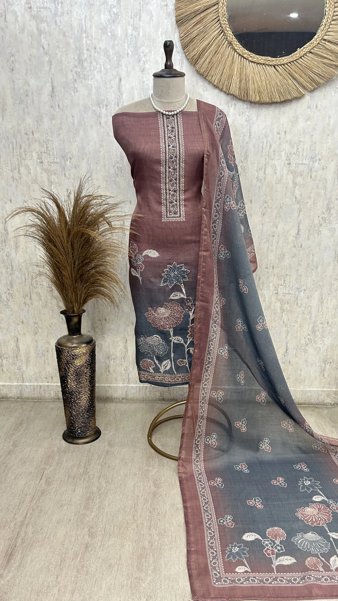 Floral Elegance Unstiched Suit