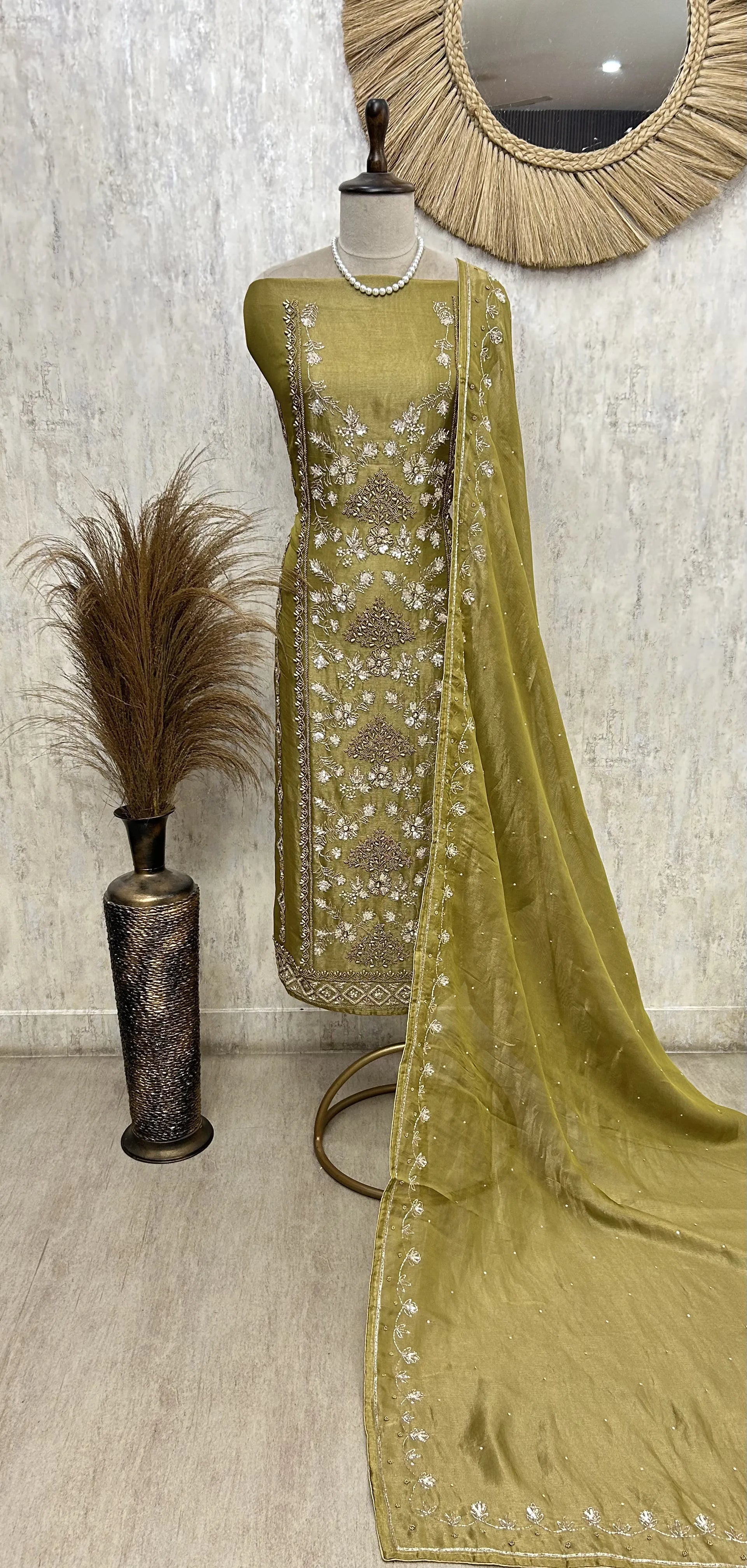 Regal Embroidered Grace Unstiched Suit
