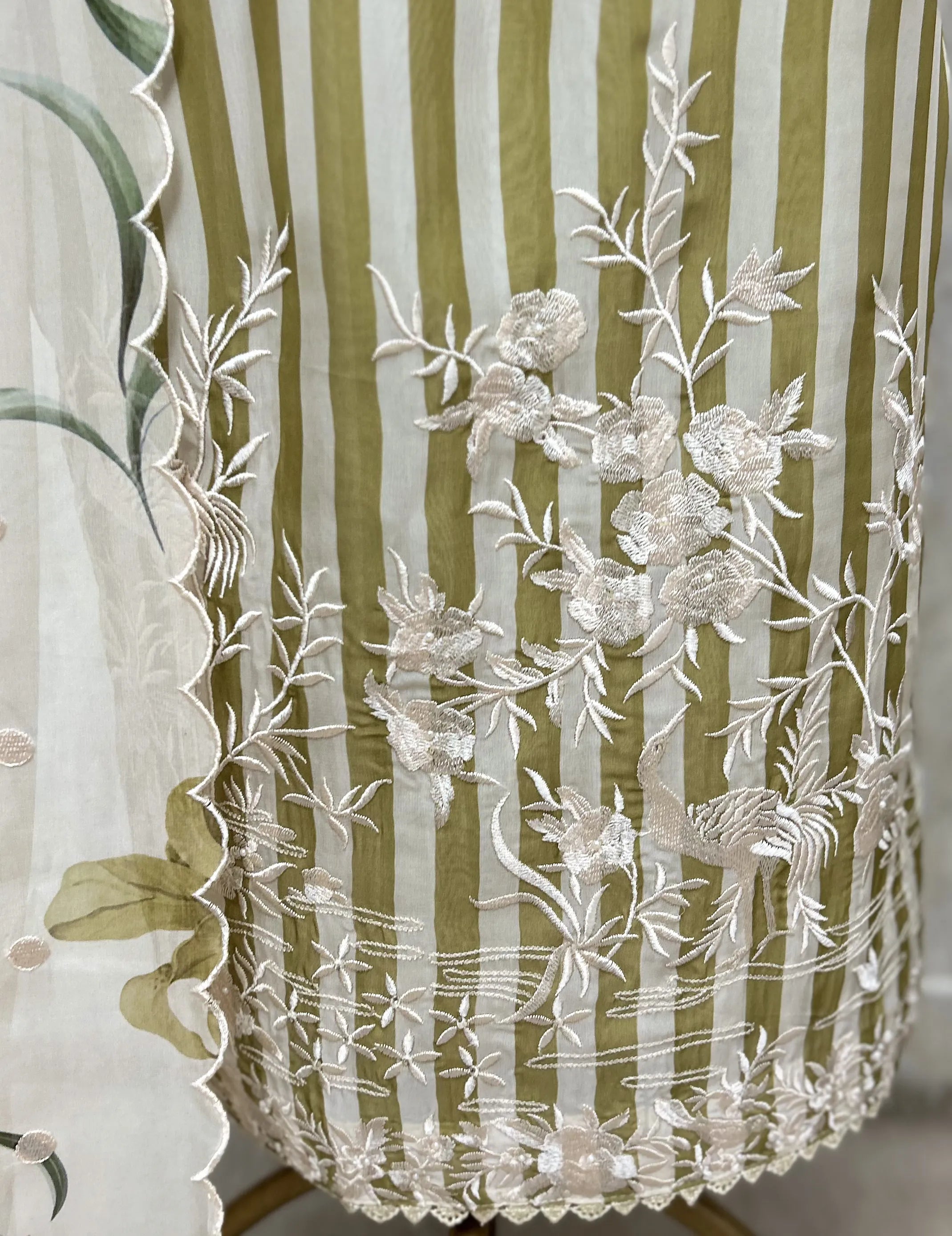 Whispering Florals Organza Unstitched Suit