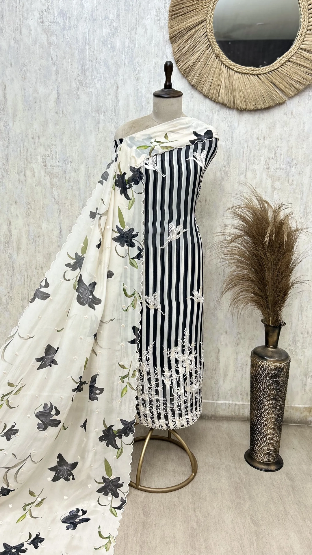 Whispering Florals Organza Unstitched Suit