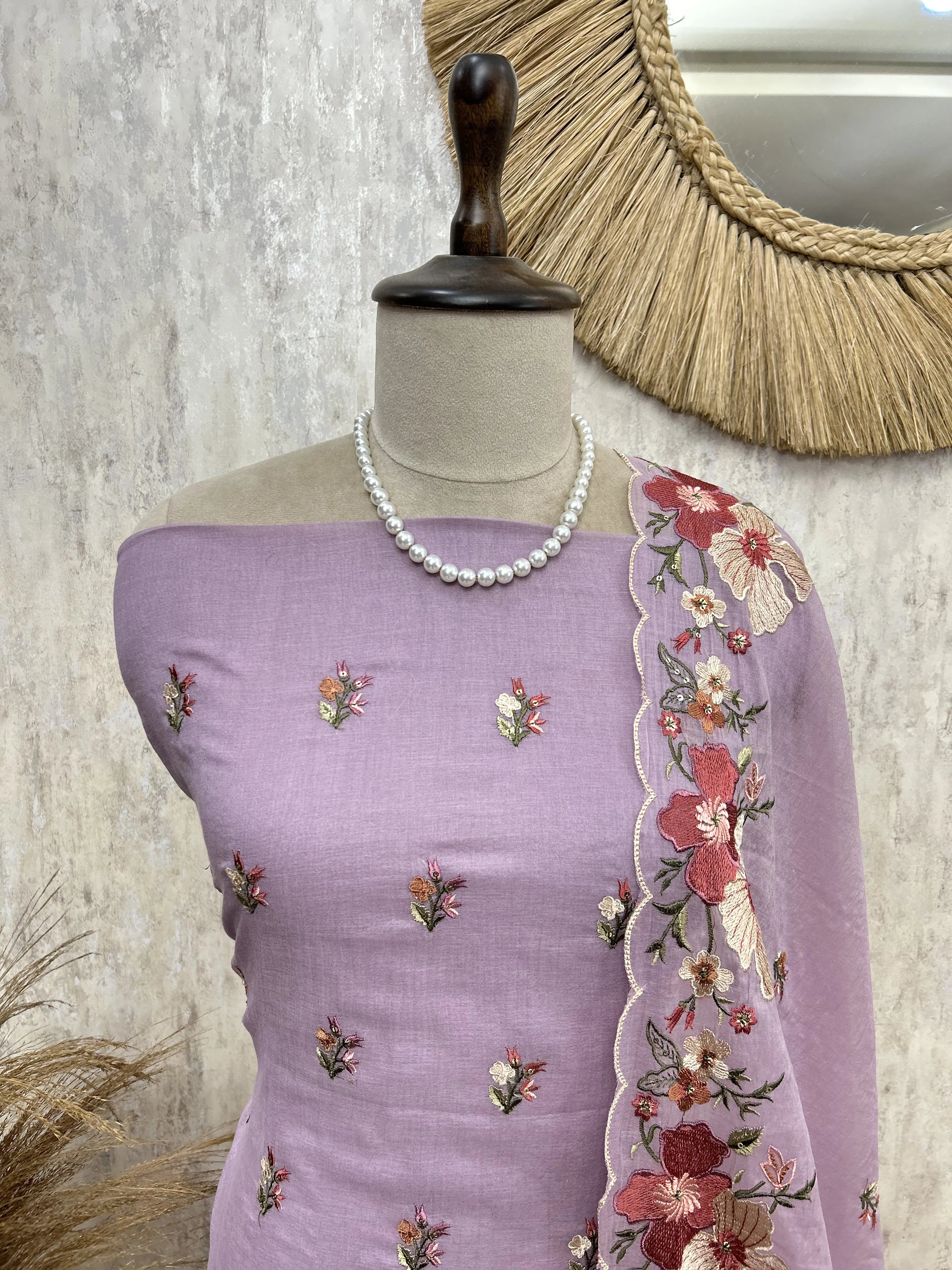 Soft Lilac Charm Unstiched Suit