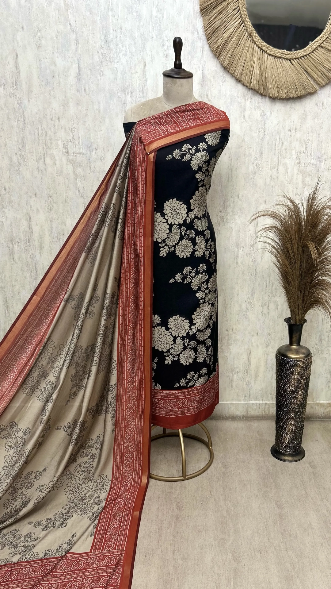 Tradition in Bloom Maheshwari Cotton Unstitched Suit