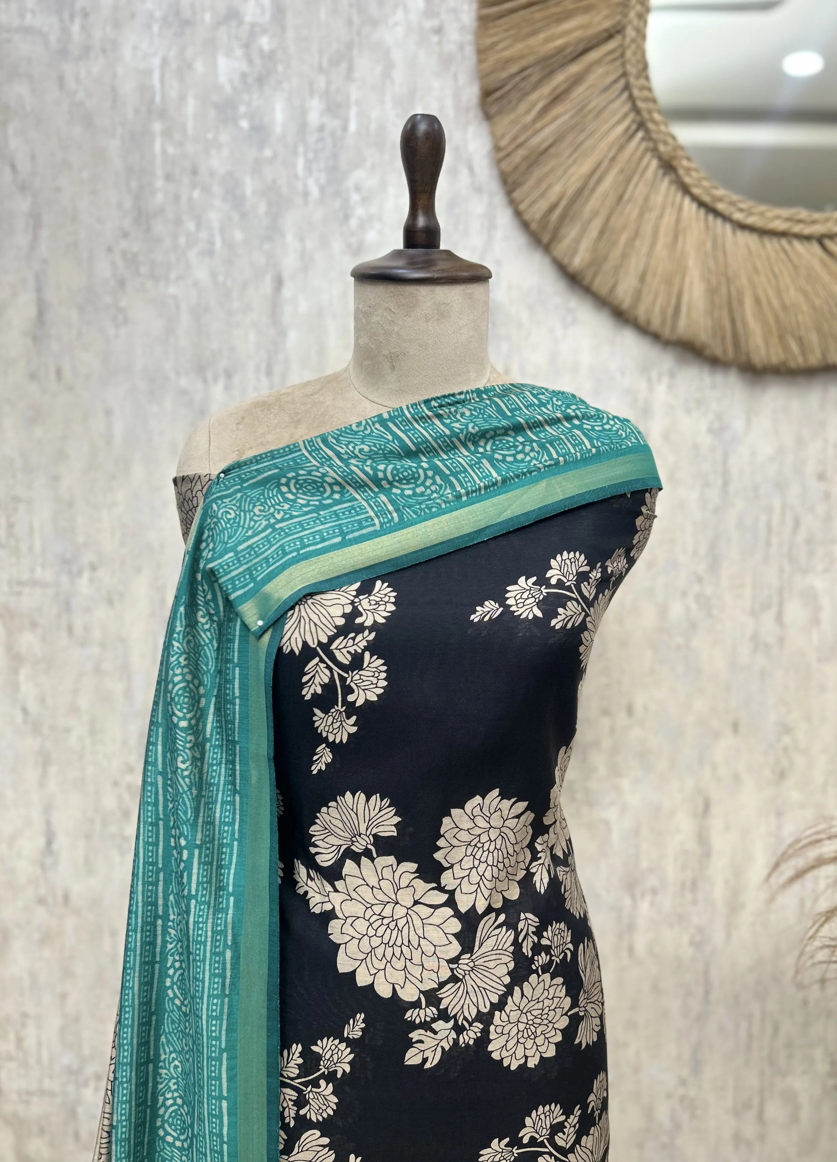 Tradition in Bloom Maheshwari Cotton Unstitched Suit