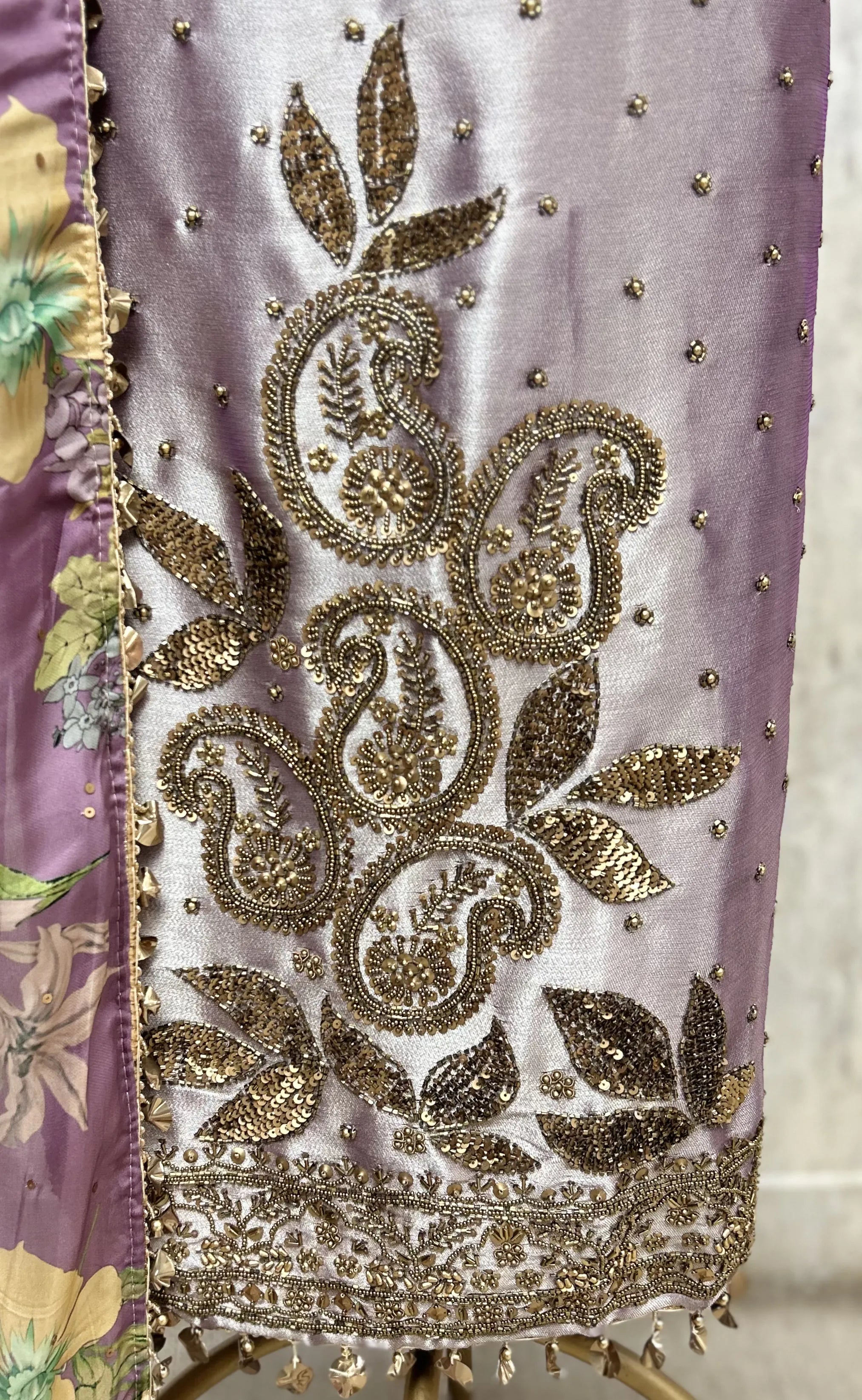 Orchid Glow Giraffe Tissue Unstitched Suit