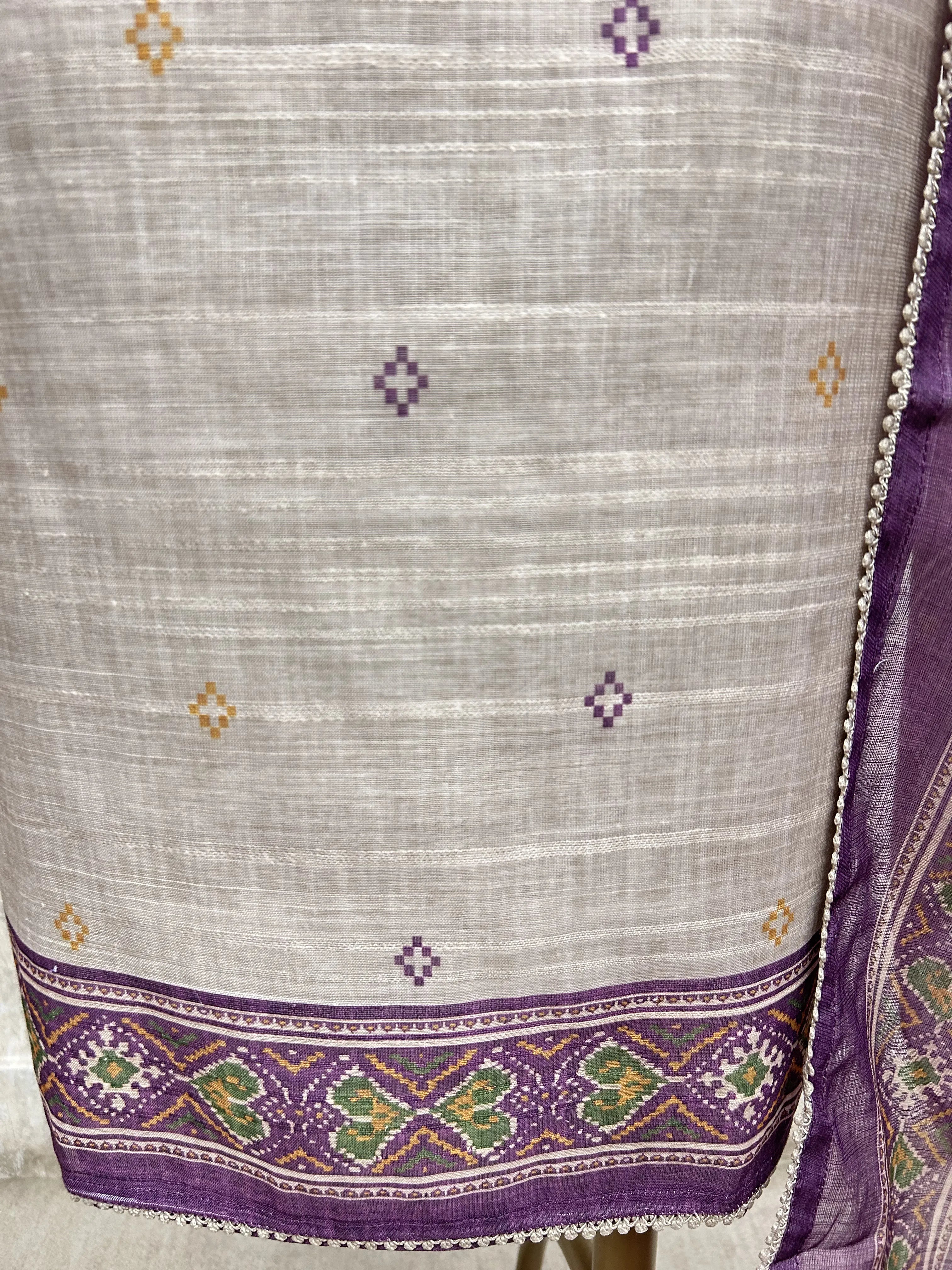 Royal Elephant Heritage Linen Unstitched Suit