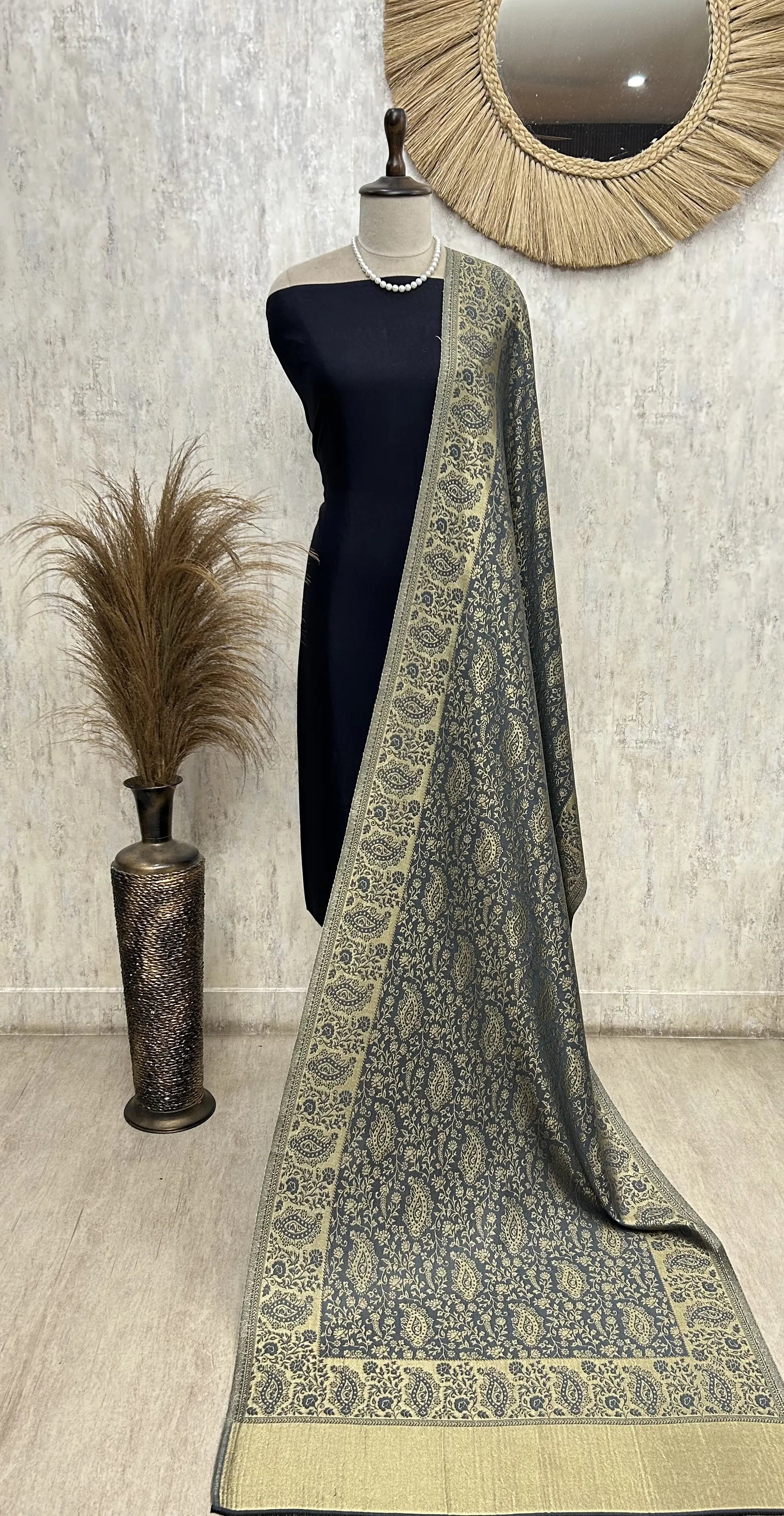 Reversible Moonlight Unisex Stoles With Curated Box Packaging