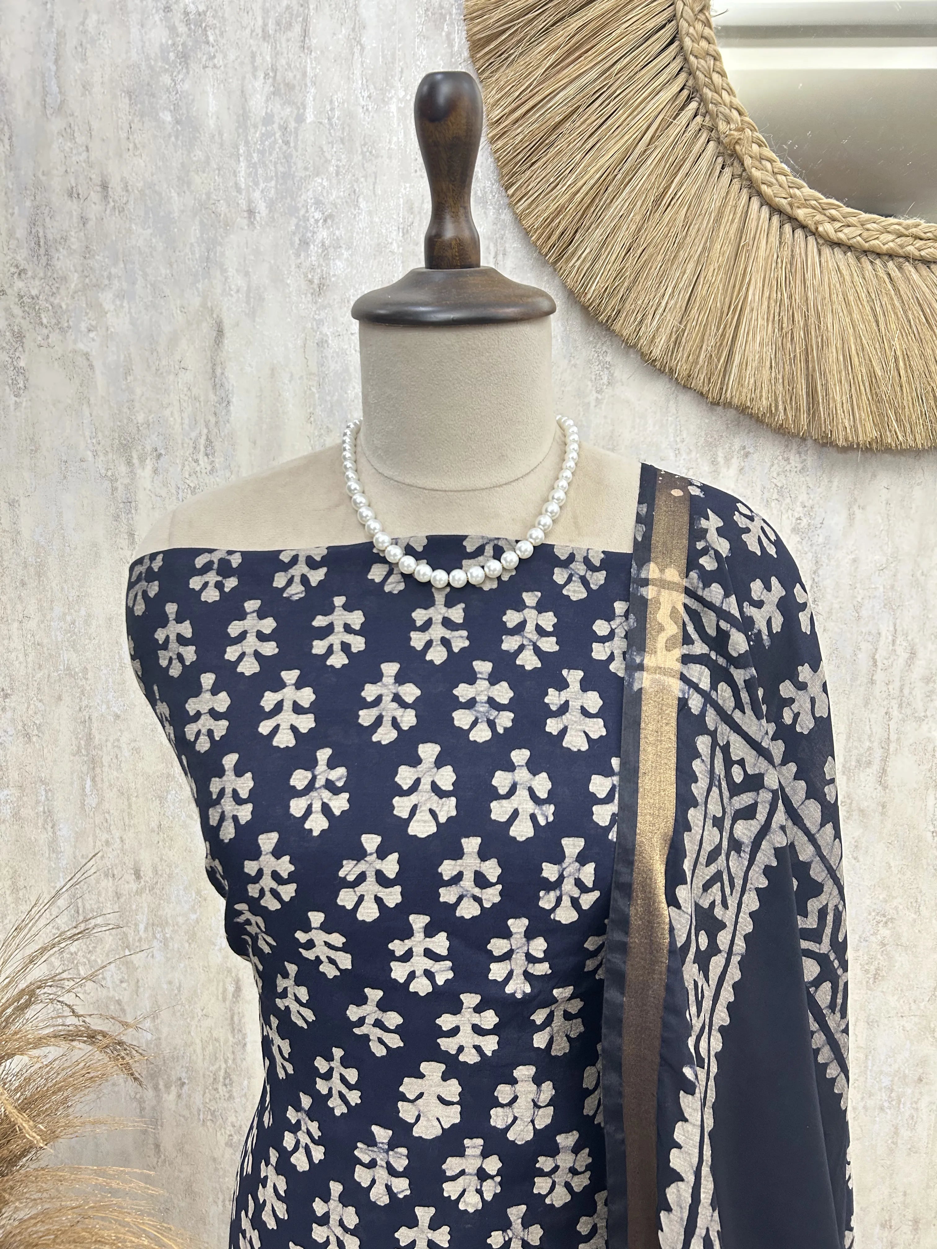 Chic Ethnic Lines Unstitched Suit