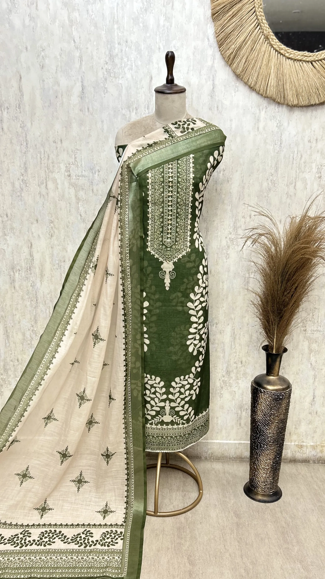 Verdant Heritage Linen Unstitched Suit