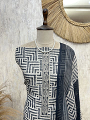 Classic Maze Charm Unstitched Suit