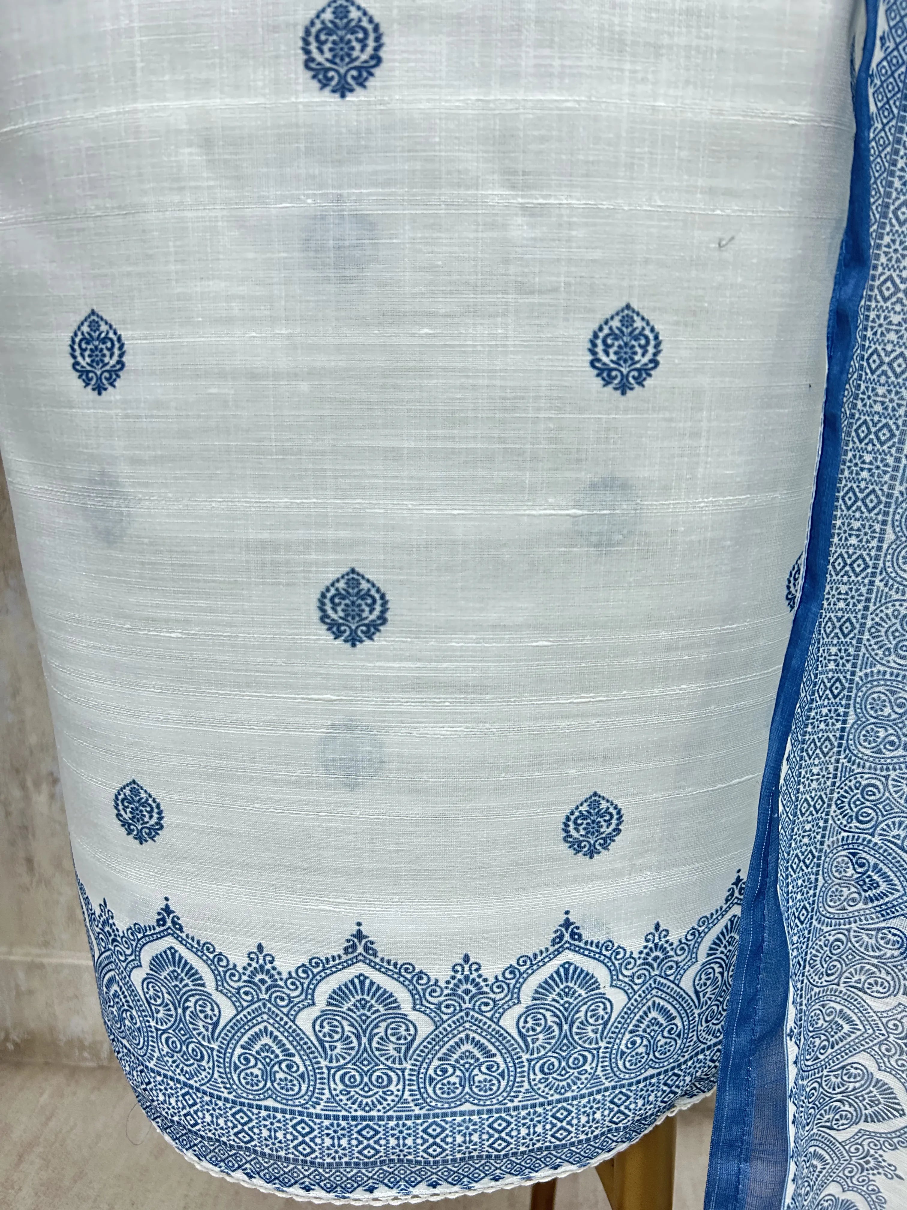 White Flower Unstiched Suit