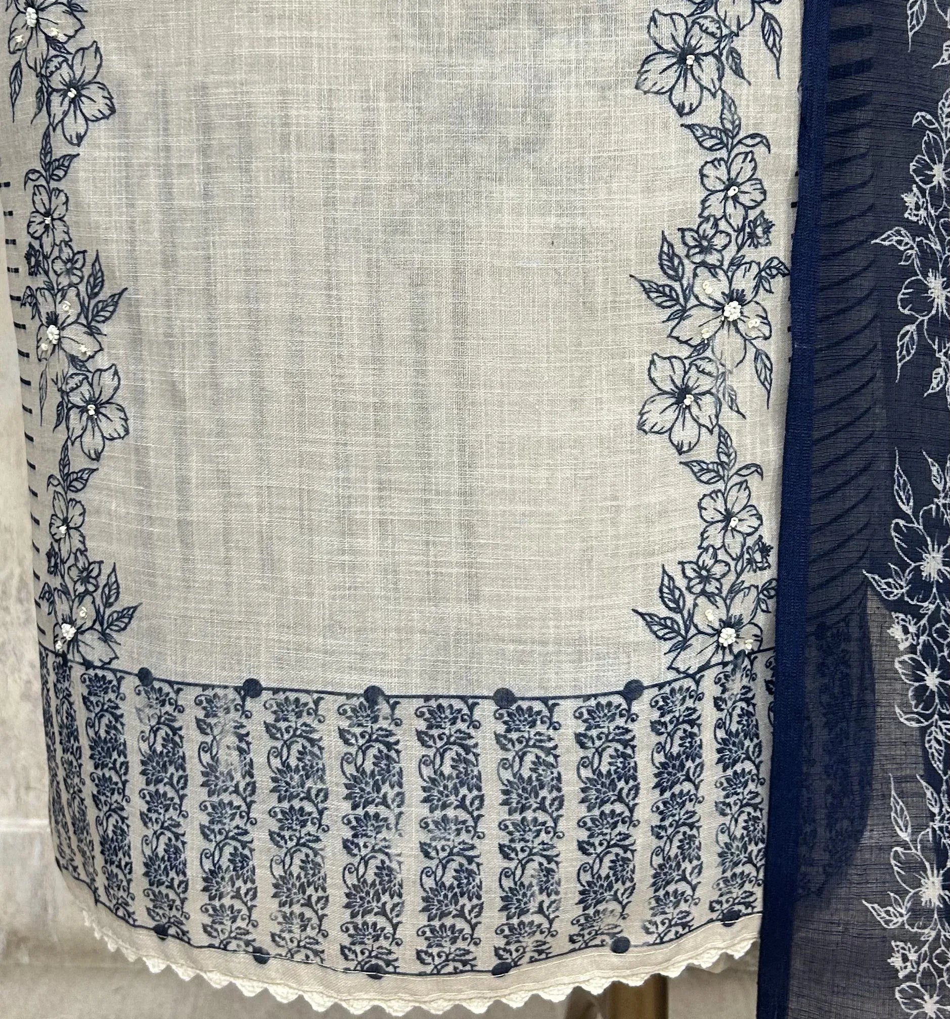 Monochrome Floral Elegance Unstitched Suit