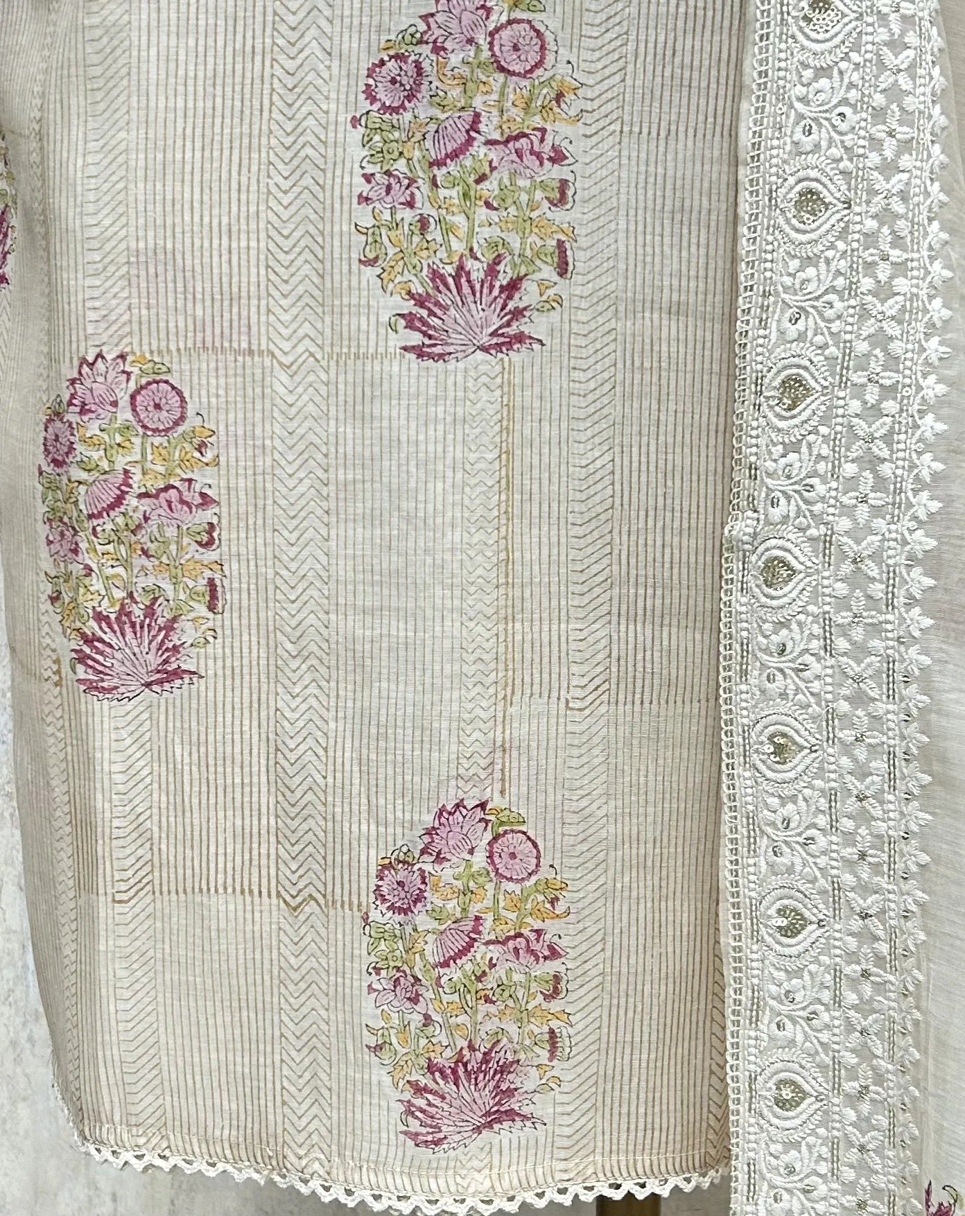Floral Ivory Charm Mul cotton Unstitched Suit