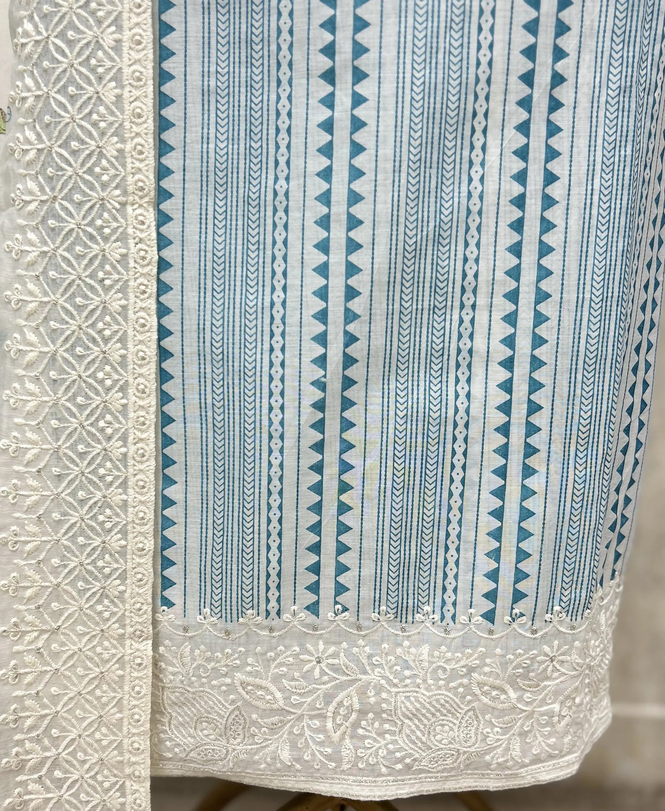Blossom Weave Mul Chanderi Unstitched Suits