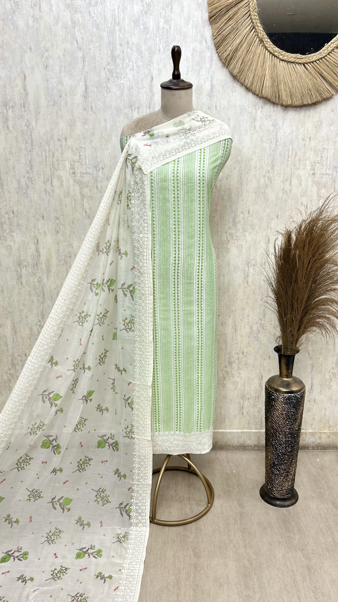 Blossom Weave Mul Chanderi Unstitched Suits