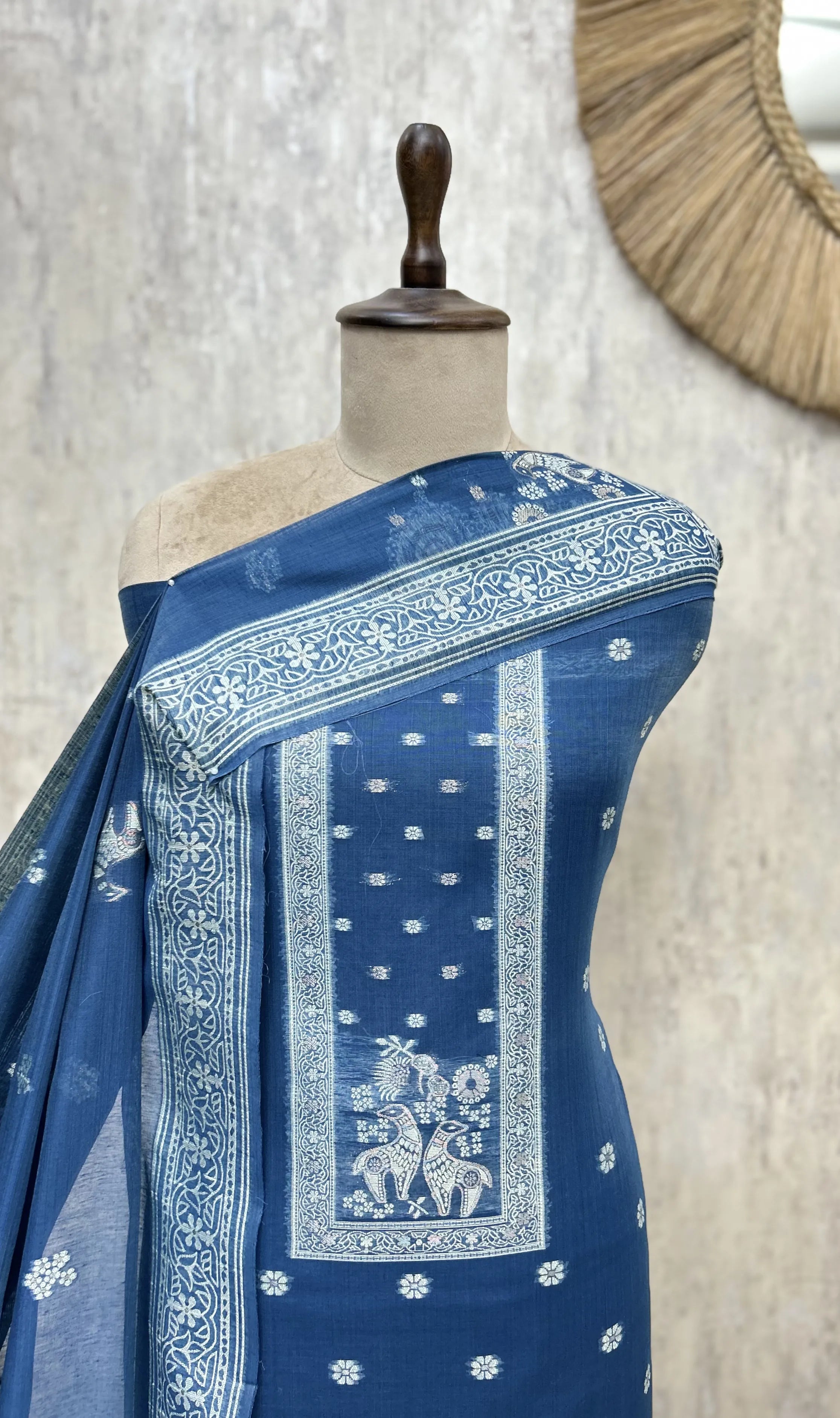 Azure Bloom Jamdani Linen Unstitched Suits