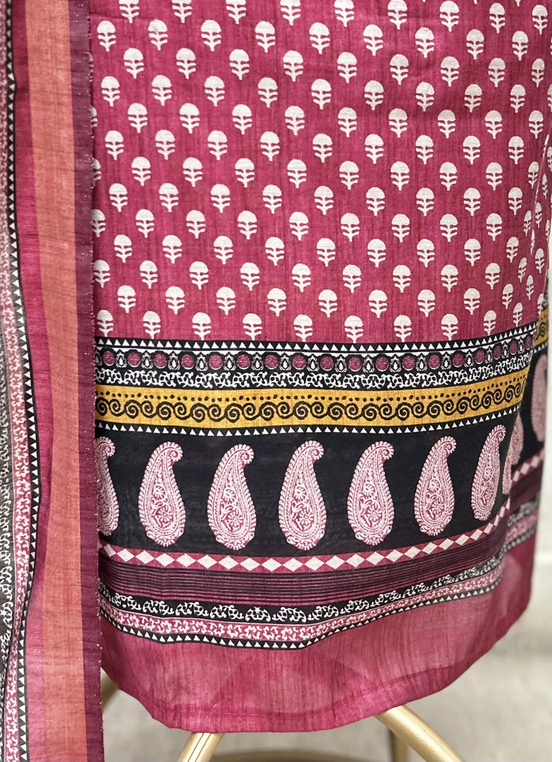 Floral Print Maheshwari Cotton Unstitched Suits