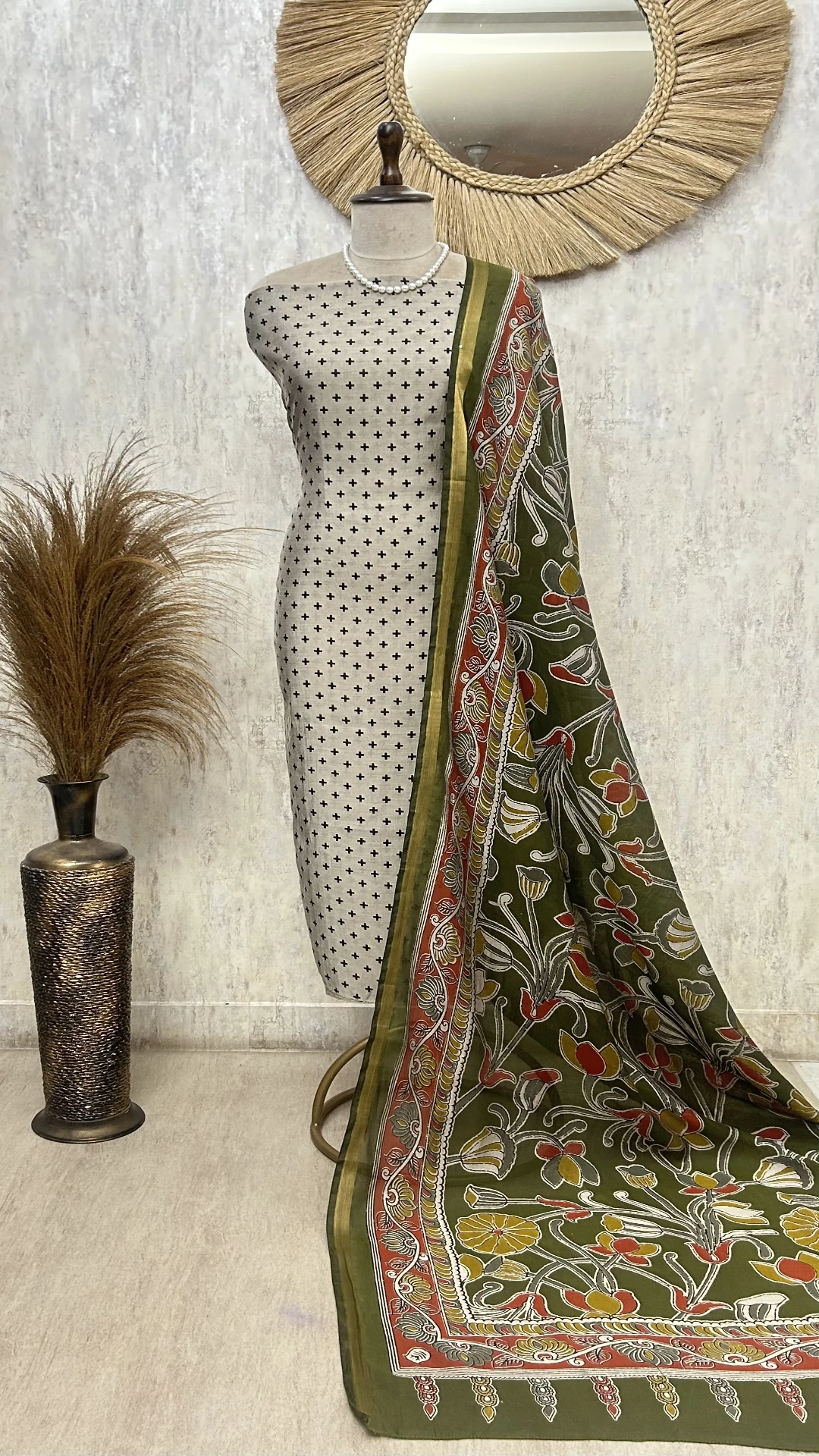 Elegant Kalamkari Drape Unstitched Suit
