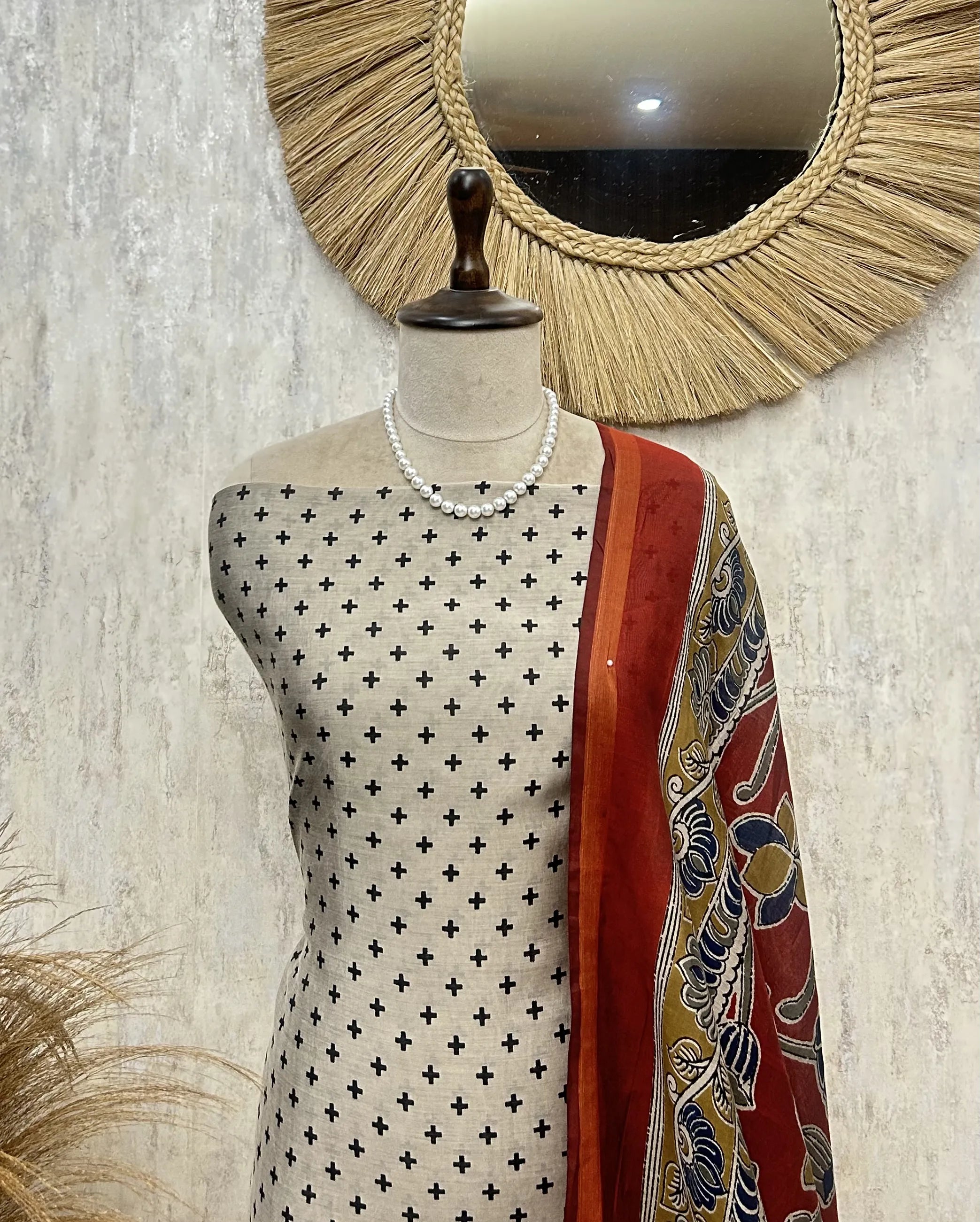 Elegant Kalamkari Drape Unstitched Suit