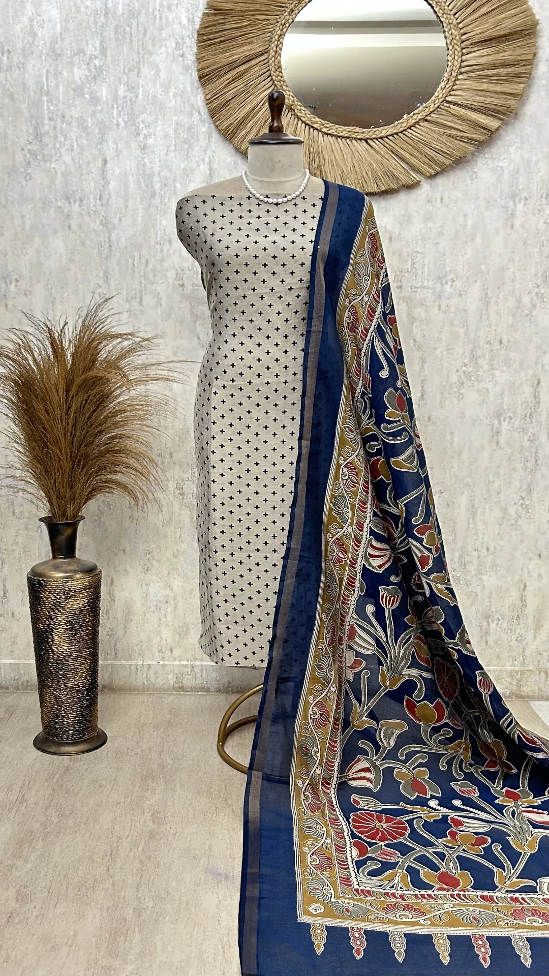 Elegant Kalamkari Drape Unstitched Suit