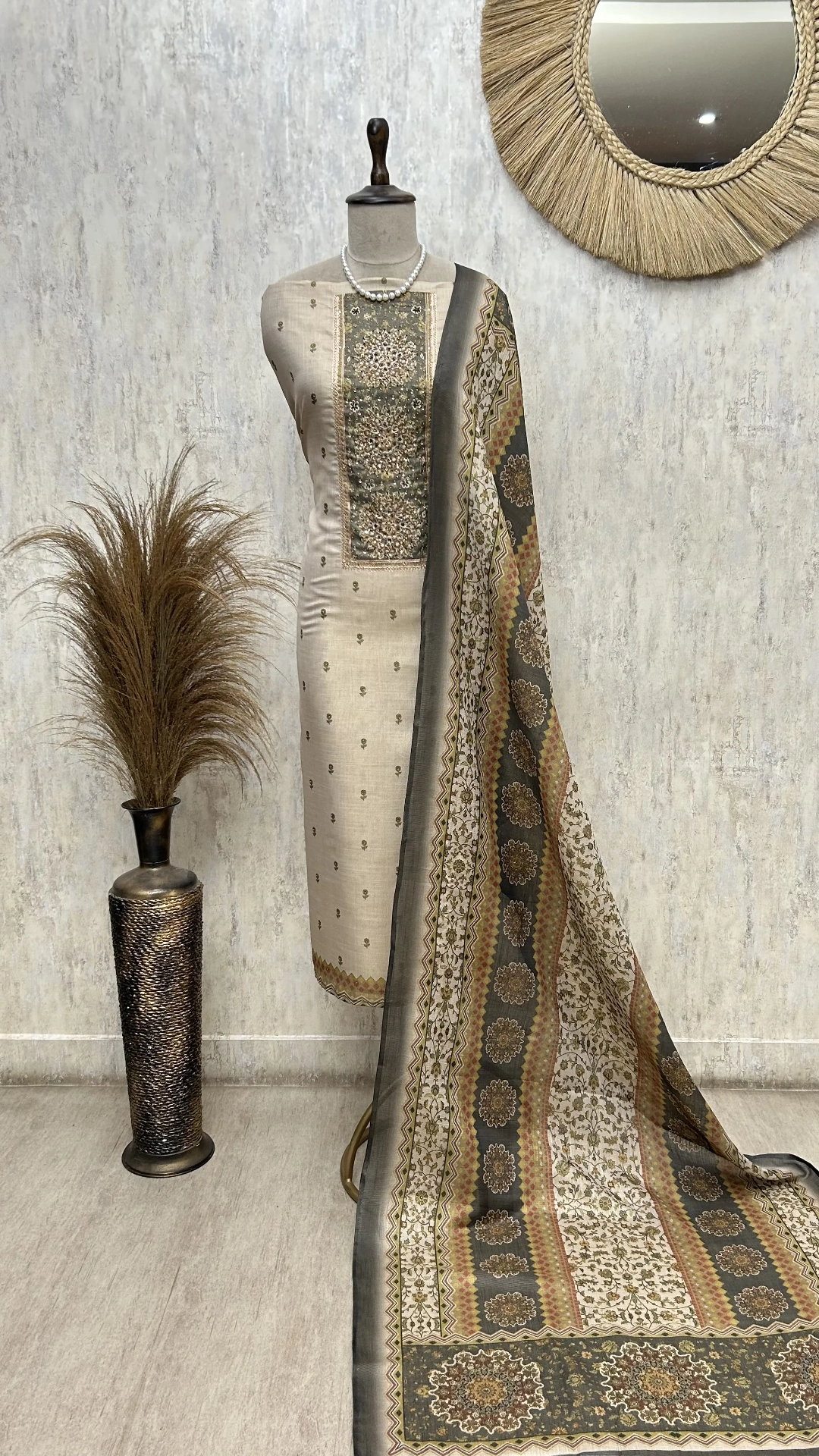 Classic Ethnic Ensemble Unstitched Suit