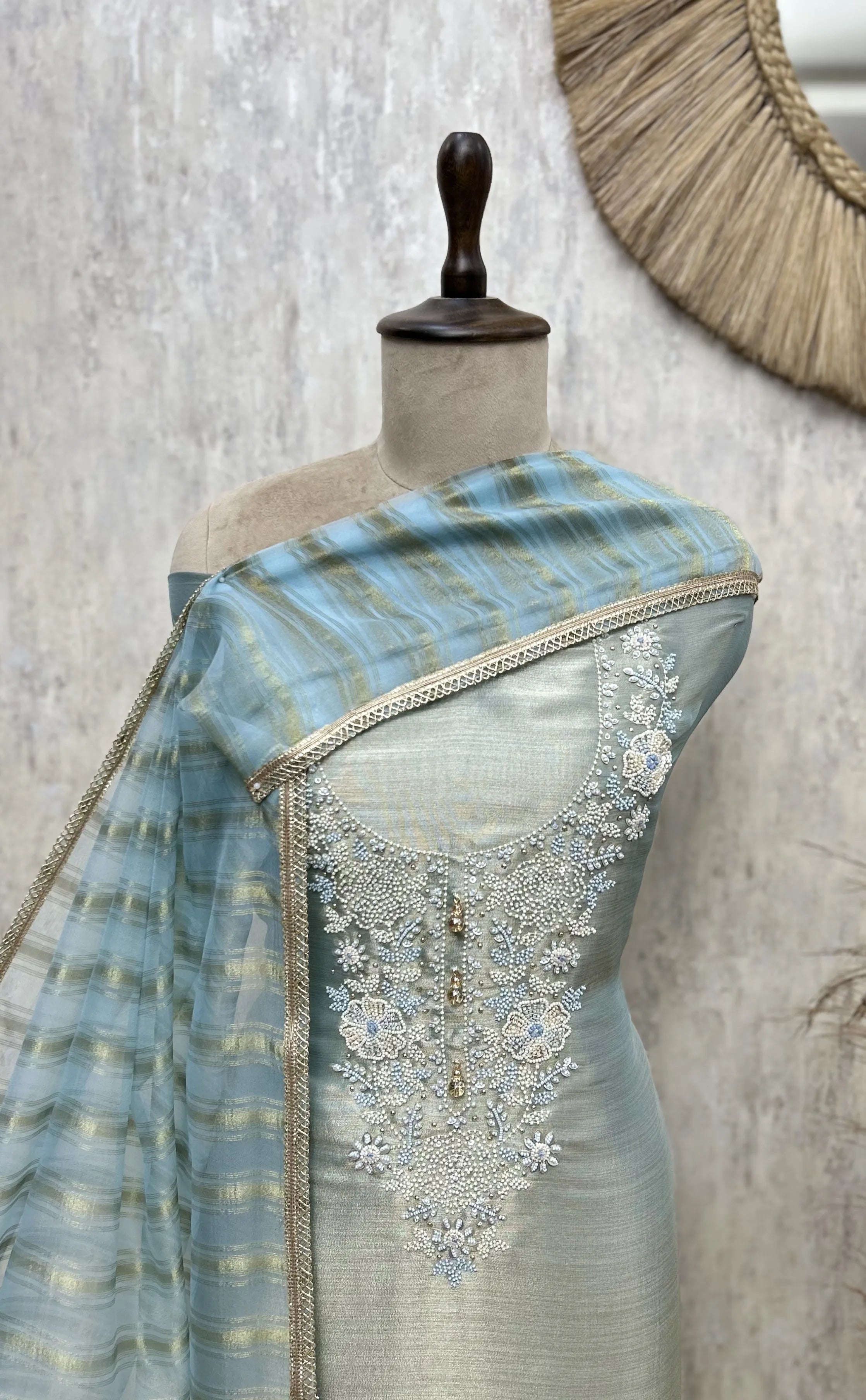 Sophisticated Tissue Threadwork Unstitched Suits