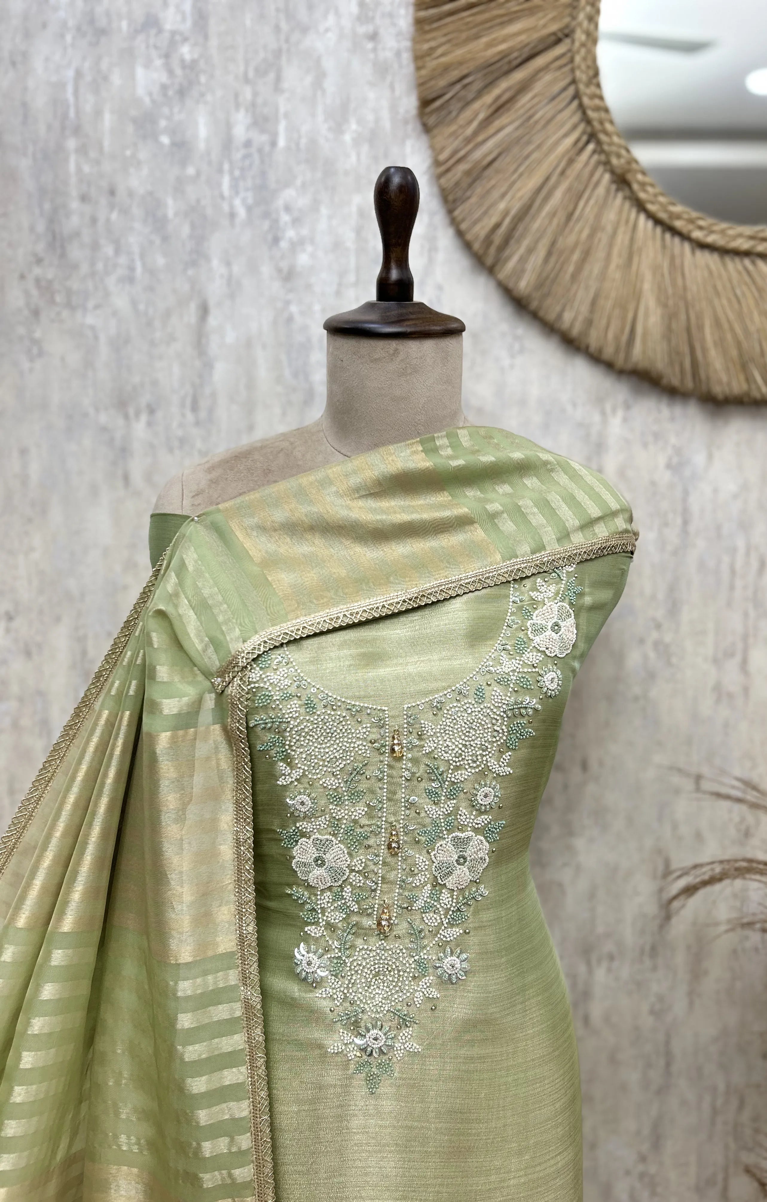 Sophisticated Tissue Threadwork Unstitched Suits