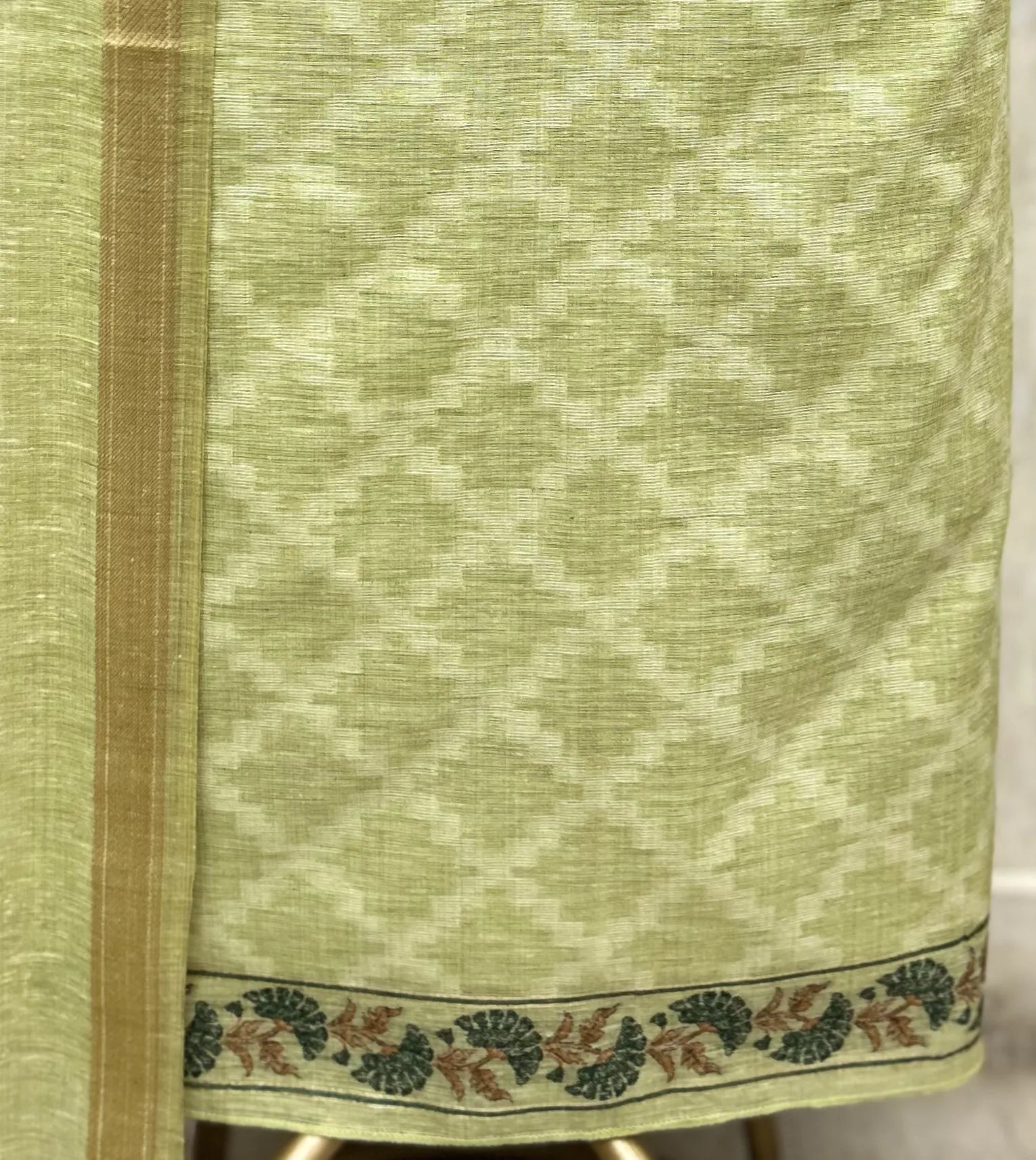 Meadow Loom Jamdani Linen Unstitched Suit
