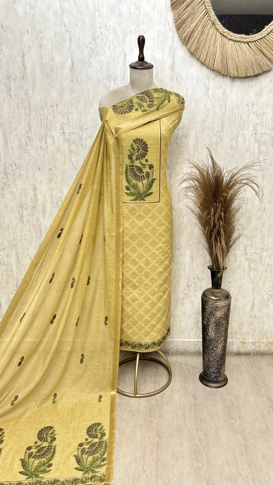 Meadow Loom Jamdani Linen Unstitched Suit